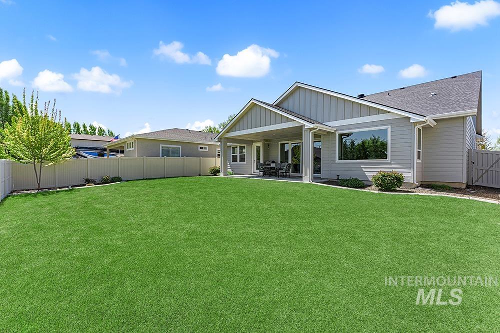 3298 S Cobble Pl, Meridian, Idaho 83642, 3 Bedrooms, 2.5 Bathrooms, Residential For Sale, Price $679,900,MLS 98999790