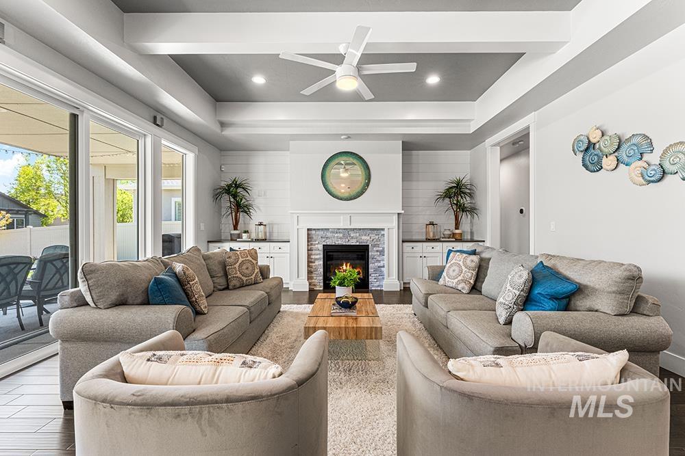 3298 S Cobble Pl, Meridian, Idaho 83642, 3 Bedrooms, 2.5 Bathrooms, Residential For Sale, Price $679,900,MLS 98999790
