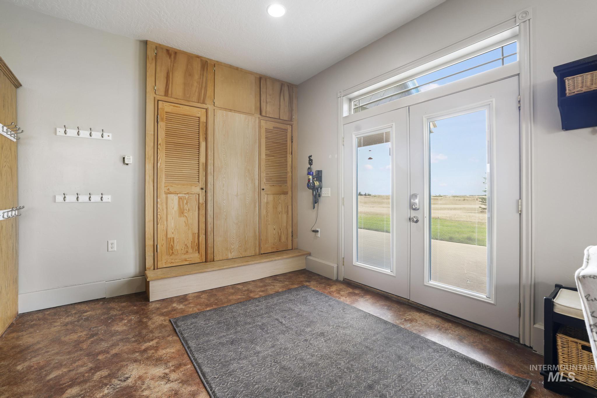 103 Horseshoe Loop, Fairfield, Idaho 83327, 4 Bedrooms, 2 Bathrooms, Residential For Sale, Price $849,500, 98999792