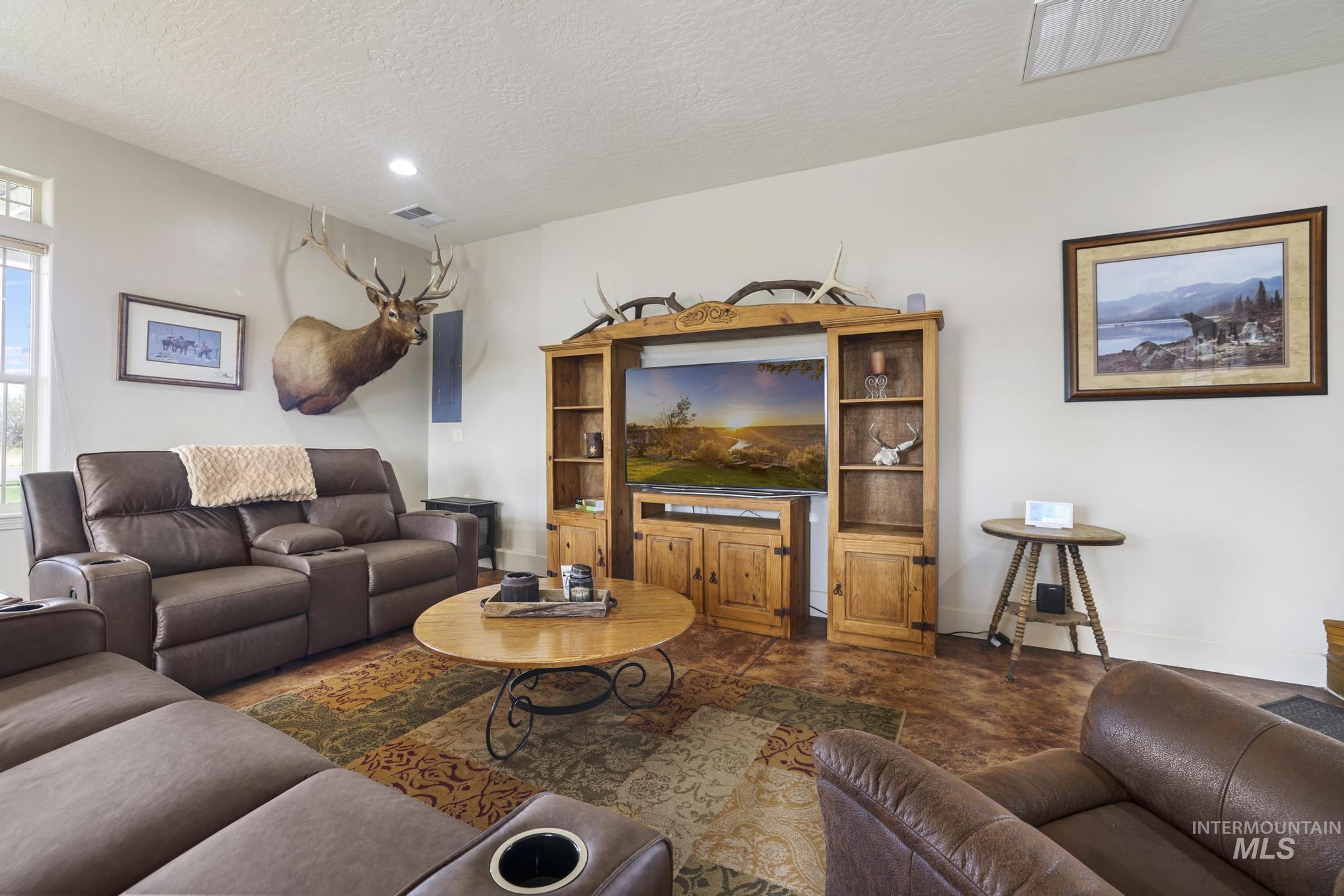 103 Horseshoe Loop, Fairfield, Idaho 83327, 4 Bedrooms, 2 Bathrooms, Residential For Sale, Price $849,500, 98999792
