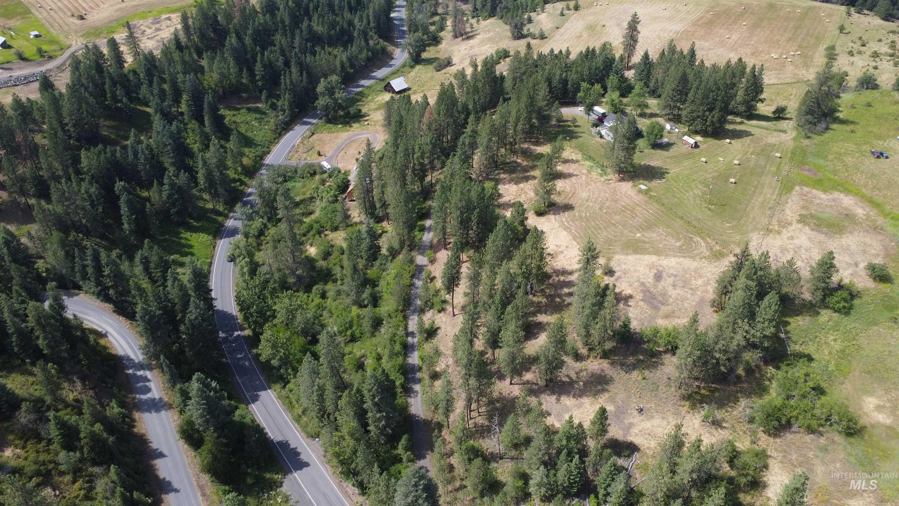637 Leitch Creek Rd, Kooskia, Idaho 83539, 3 Bedrooms, 2.5 Bathrooms, Residential For Sale, Price $810,000,MLS 98999793