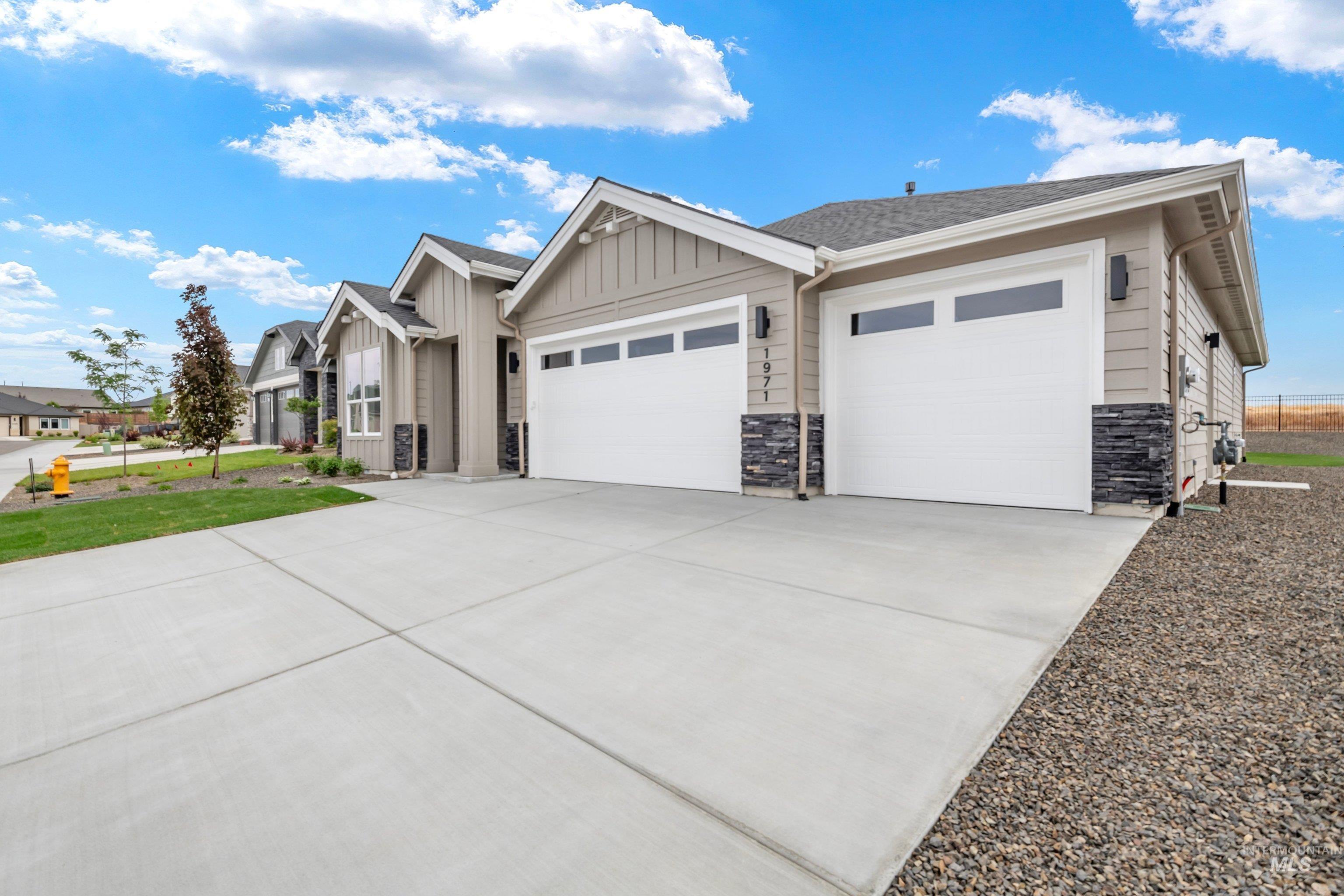 1971 W Bittern, Nampa, Idaho 83686, 3 Bedrooms, 2 Bathrooms, Residential For Sale, Price $549,900,MLS 98999795