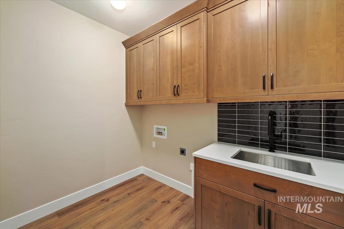 8959 W Moon River Dr, Star, Idaho 83669, 3 Bedrooms, 2 Bathrooms, Residential For Sale, Price $599,900,MLS 98999796