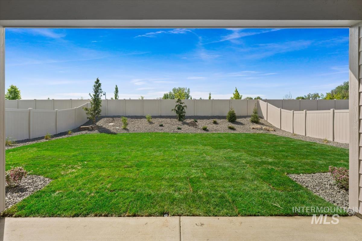 8959 W Moon River Dr, Star, Idaho 83669, 3 Bedrooms, 2 Bathrooms, Residential For Sale, Price $599,900,MLS 98999796