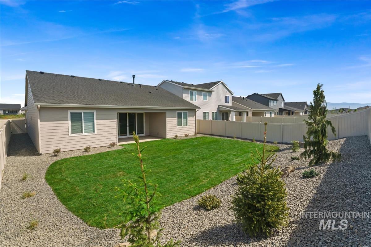 8959 W Moon River Dr, Star, Idaho 83669, 3 Bedrooms, 2 Bathrooms, Residential For Sale, Price $599,900,MLS 98999796