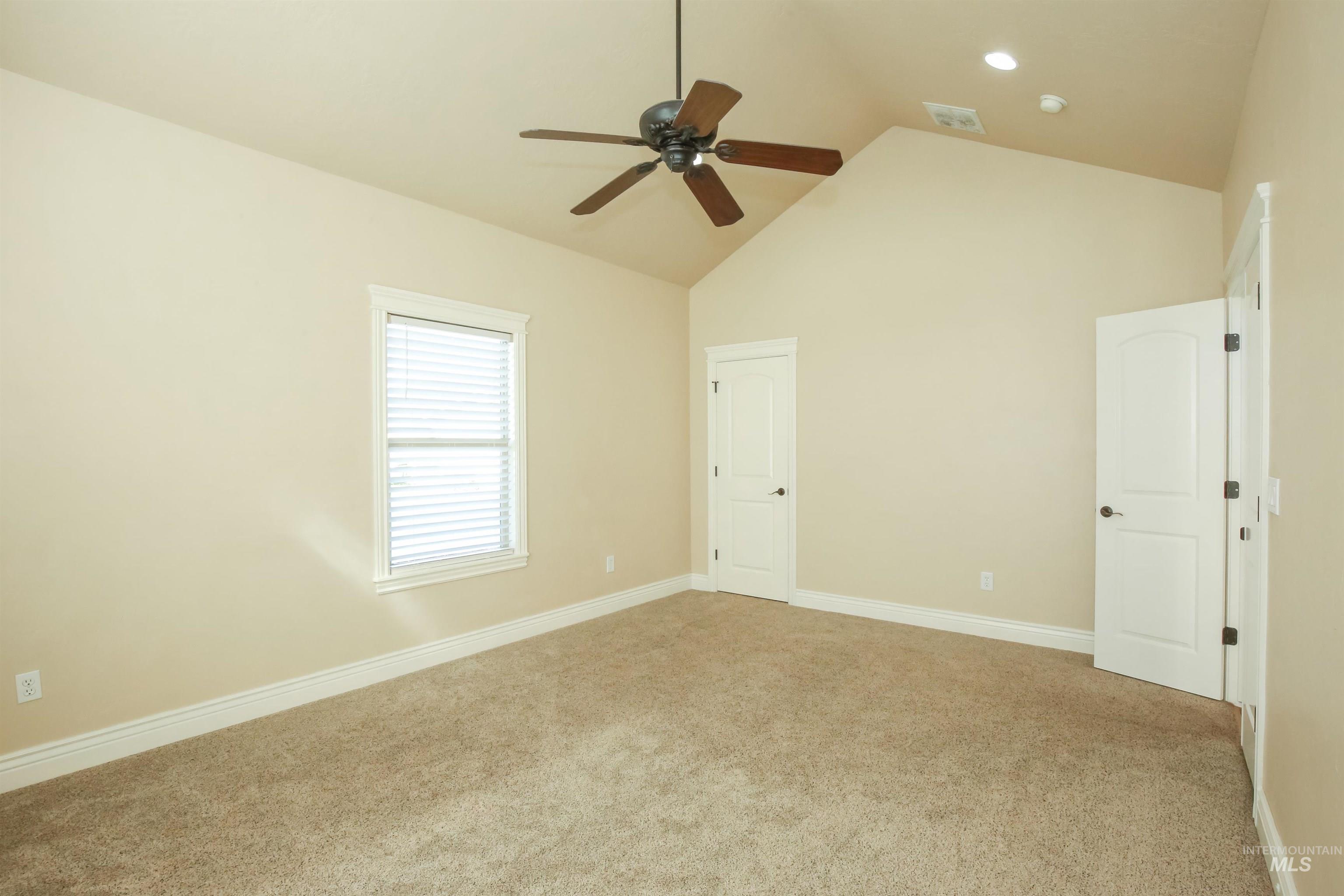 740 Syringa Springs Drive, Fruitland, Idaho 83619, 5 Bedrooms, 2.5 Bathrooms, Residential For Sale, Price $615,000,MLS 98999798