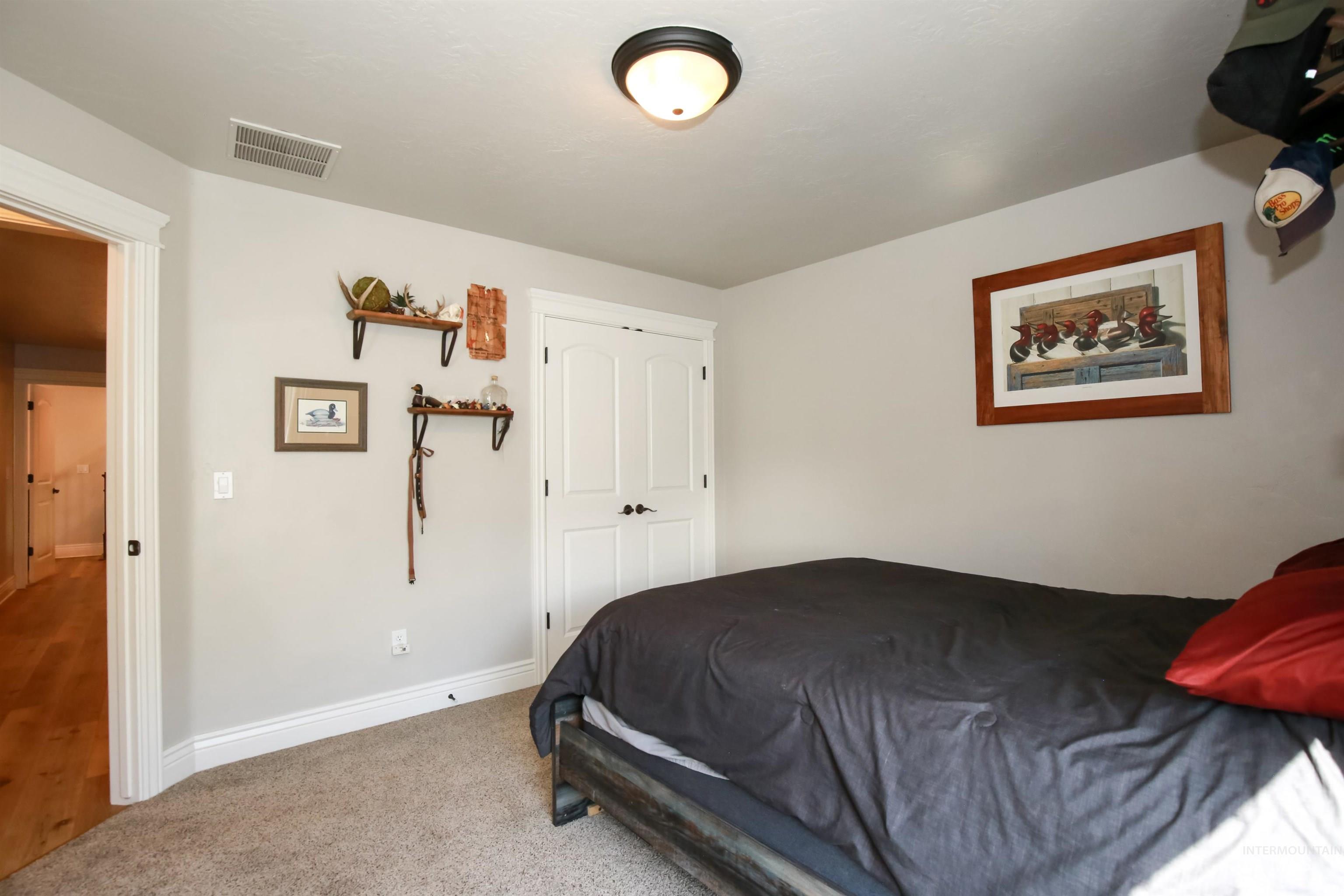 740 Syringa Springs Drive, Fruitland, Idaho 83619, 5 Bedrooms, 2.5 Bathrooms, Residential For Sale, Price $615,000,MLS 98999798