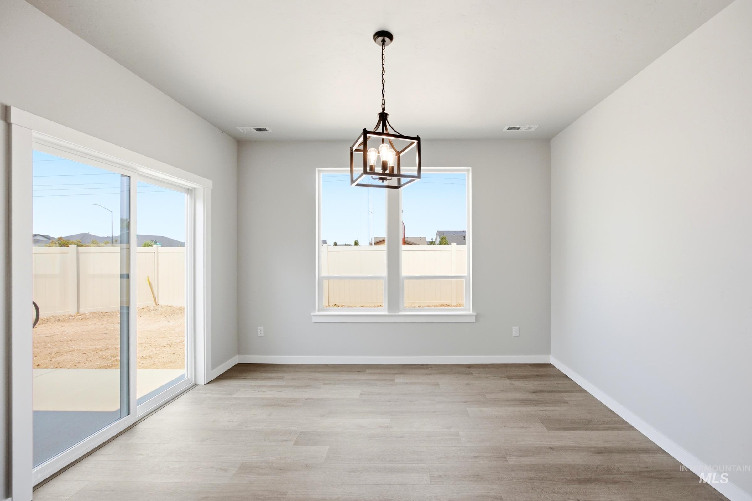 3149 N Porgy Way, Eagle, Idaho 83616, 4 Bedrooms, 2 Bathrooms, Residential For Sale, Price $679,990,MLS 98999799