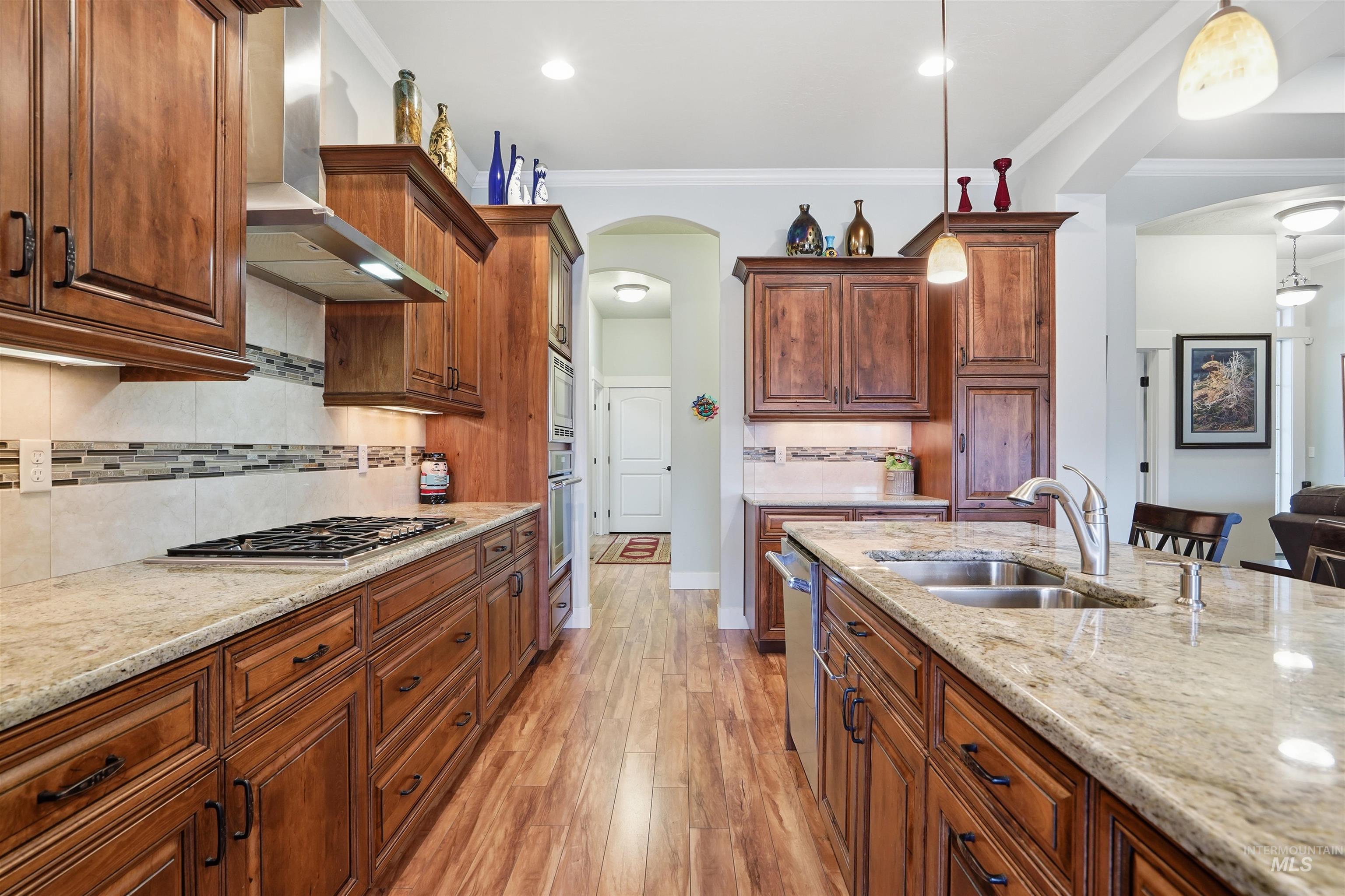 11887 W Pinewood River Lane, Star, Idaho 83669, 4 Bedrooms, 2.5 Bathrooms, Residential For Sale, Price $995,000,MLS 98999802