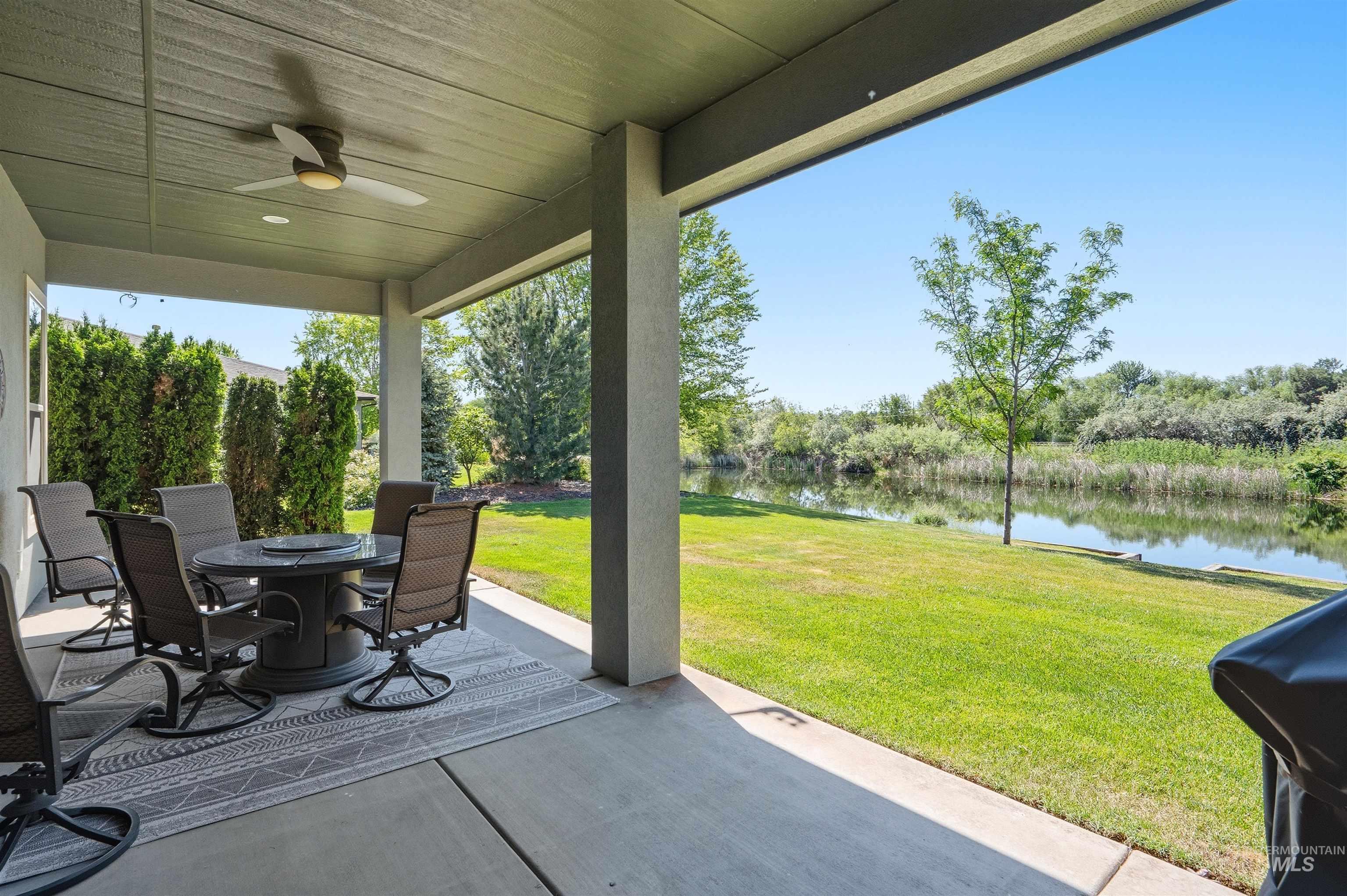 11887 W Pinewood River Lane, Star, Idaho 83669, 4 Bedrooms, 2.5 Bathrooms, Residential For Sale, Price $995,000,MLS 98999802