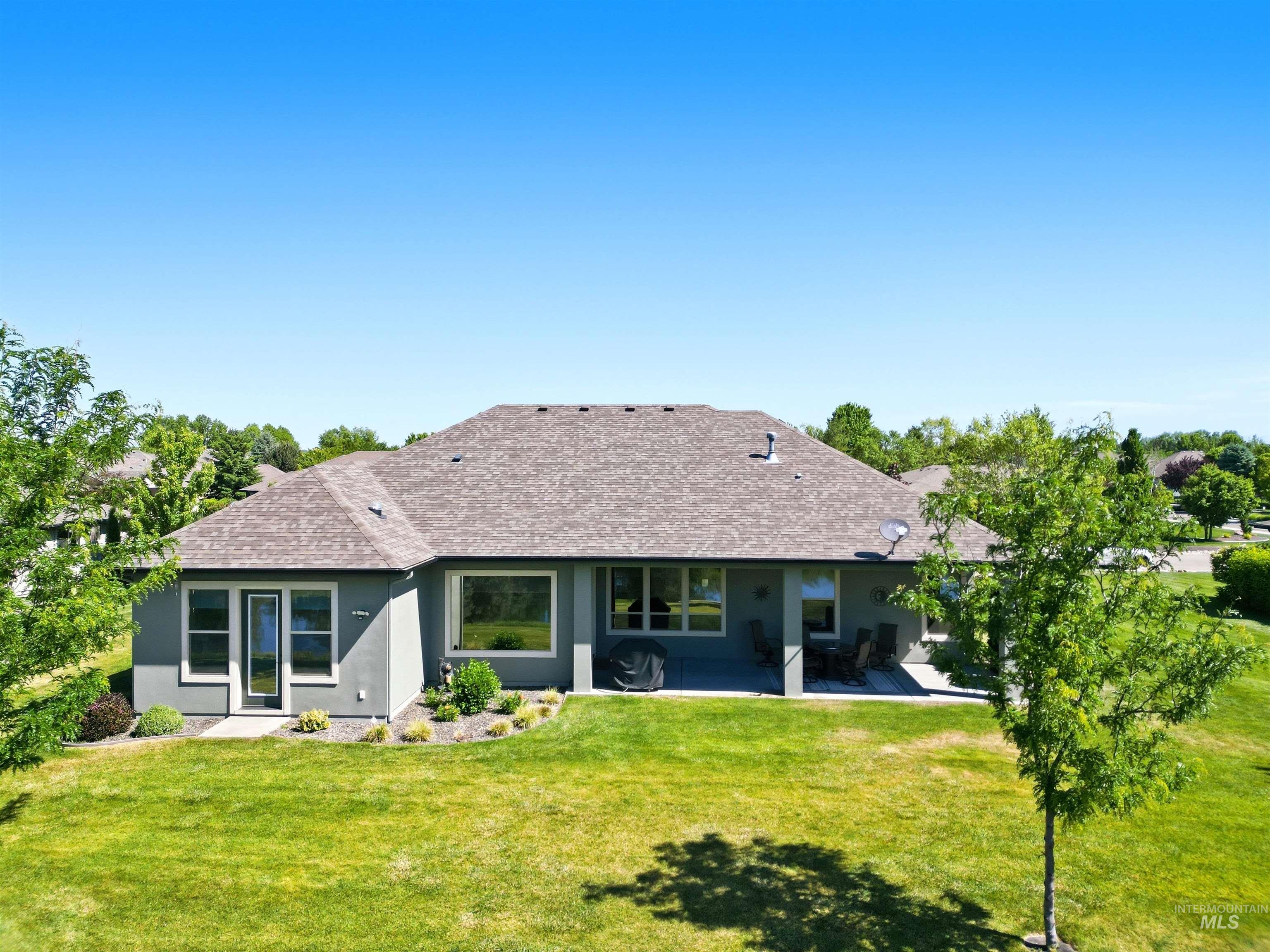 11887 W Pinewood River Lane, Star, Idaho 83669, 4 Bedrooms, 2.5 Bathrooms, Residential For Sale, Price $995,000,MLS 98999802
