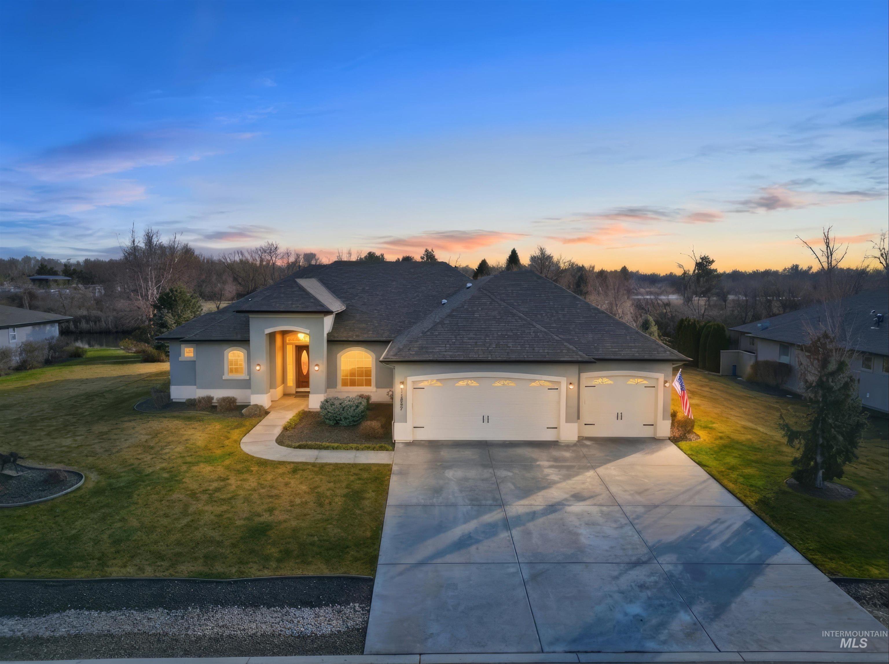 11887 W Pinewood River Lane, Star, Idaho 83669, 4 Bedrooms, 2.5 Bathrooms, Residential For Sale, Price $995,000,MLS 98999802
