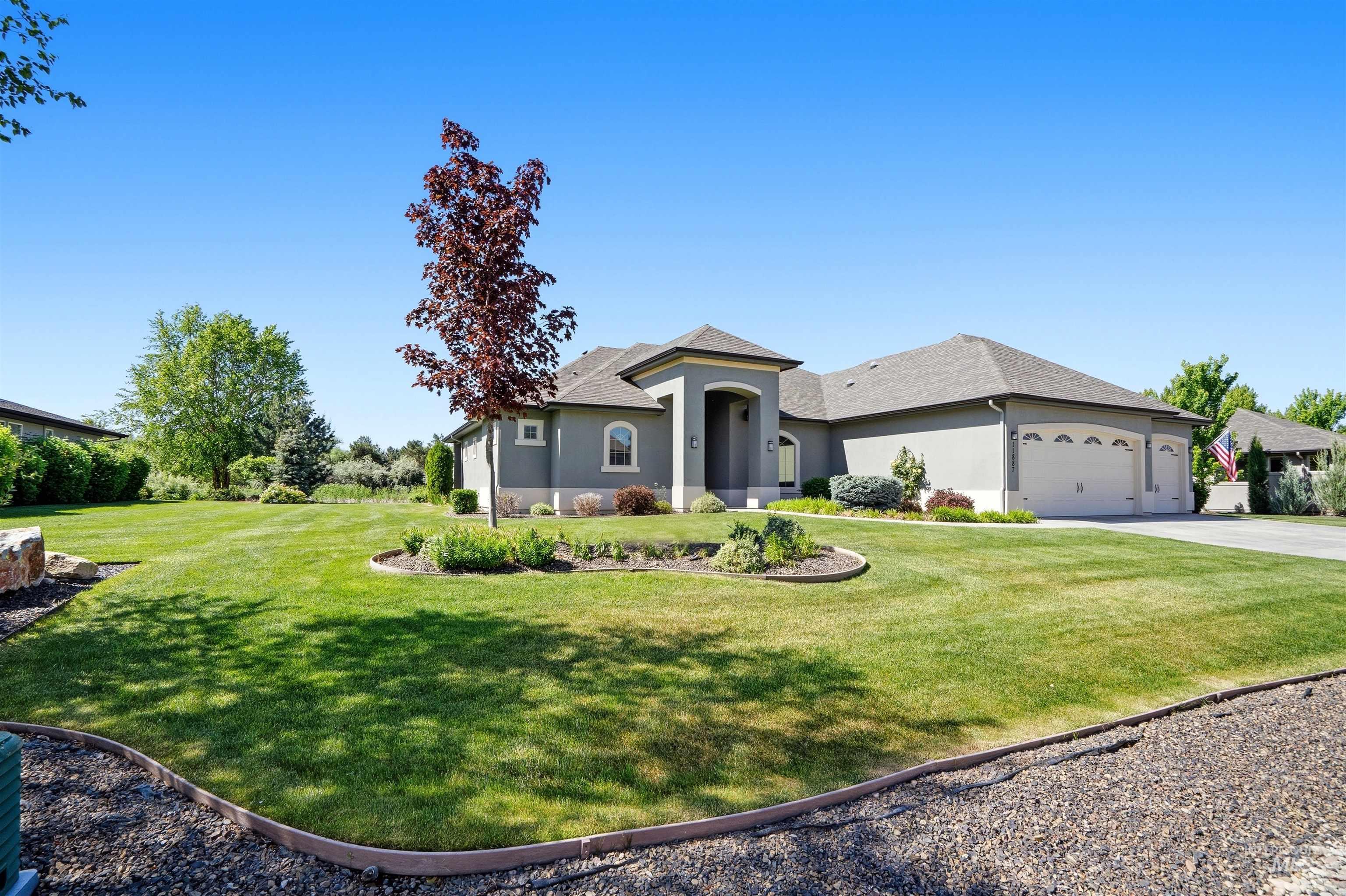 11887 W Pinewood River Lane, Star, Idaho 83669, 4 Bedrooms, 2.5 Bathrooms, Residential For Sale, Price $995,000,MLS 98999802