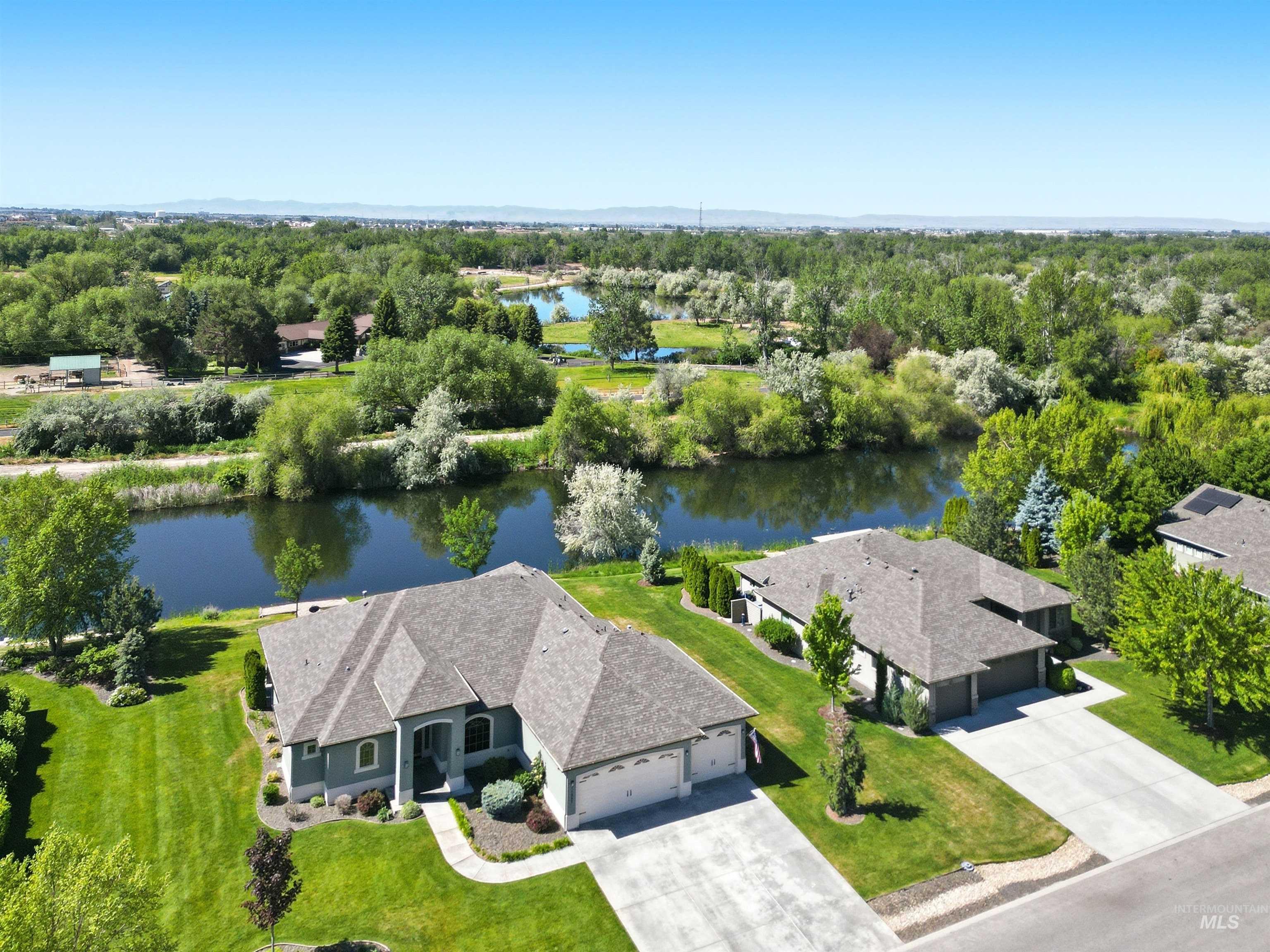 11887 W Pinewood River Lane, Star, Idaho 83669, 4 Bedrooms, 2.5 Bathrooms, Residential For Sale, Price $995,000,MLS 98999802