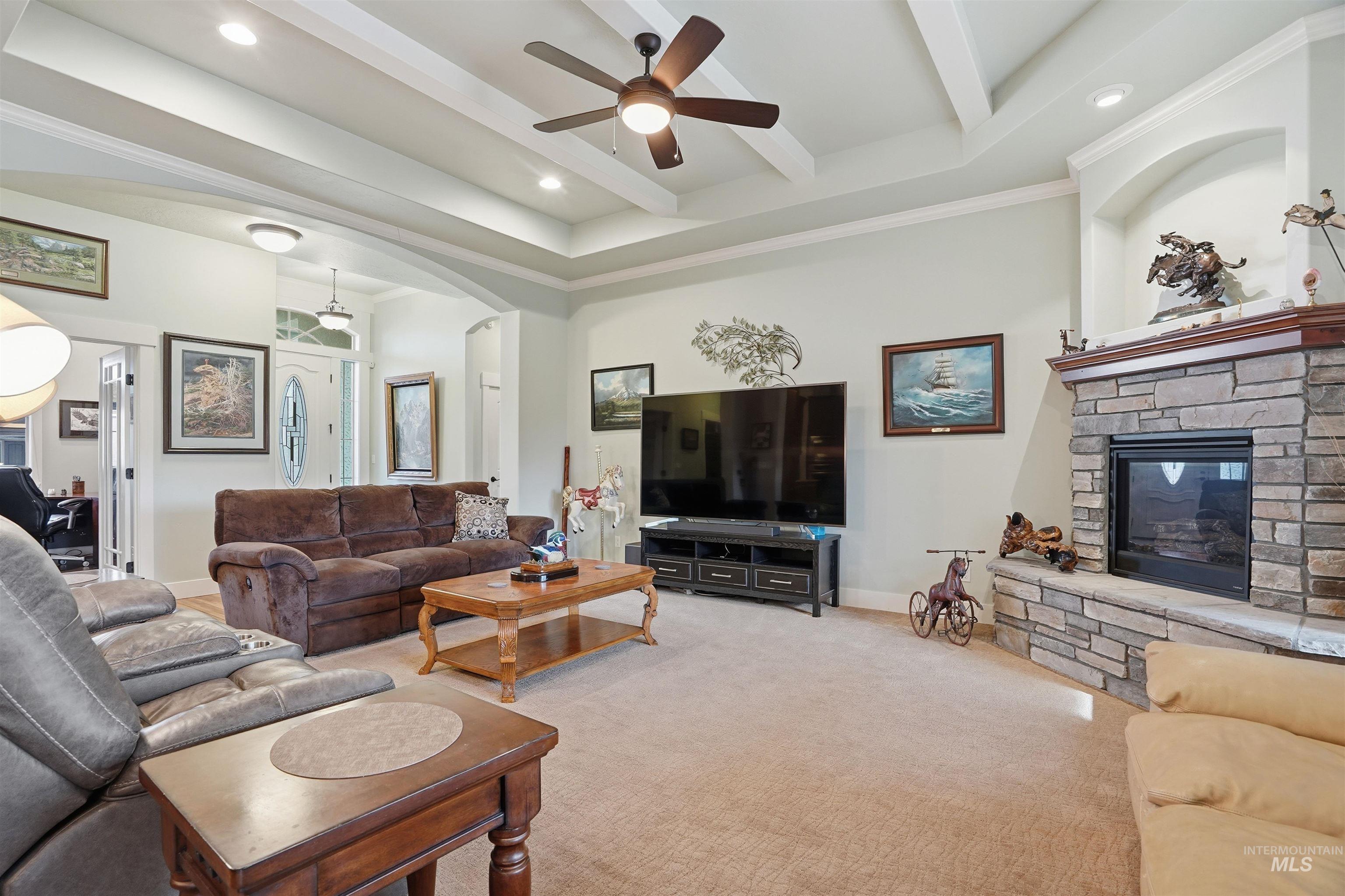 11887 W Pinewood River Lane, Star, Idaho 83669, 4 Bedrooms, 2.5 Bathrooms, Residential For Sale, Price $995,000,MLS 98999802