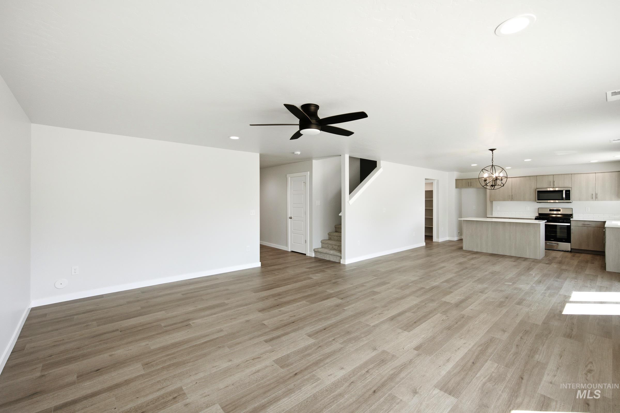 9457 W Blazing Star St, Nampa, Idaho 83687, 5 Bedrooms, 3 Bathrooms, Residential For Sale, Price $509,990,MLS 98999803