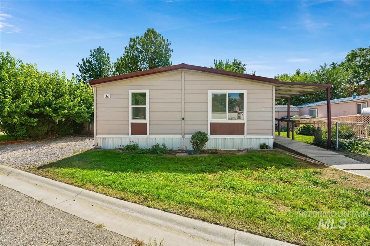 1220 N 4th st, Parma, Idaho 83660, 3 Bedrooms, 2 Bathrooms, Residential For Sale, Price $123,700, 98999804