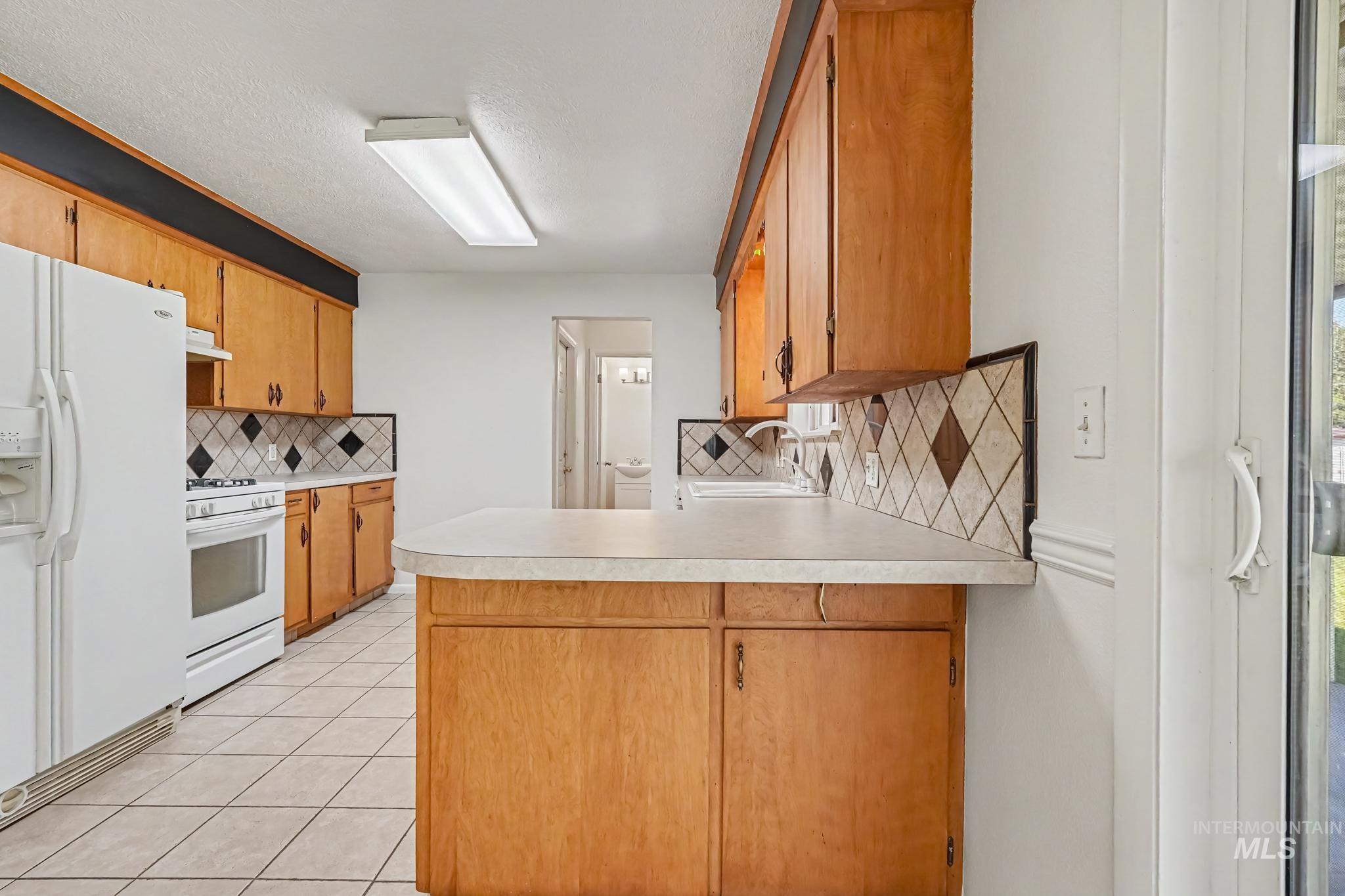 306 Palo Alto Drive, Caldwell, Idaho 83605, 3 Bedrooms, 1.5 Bathrooms, Residential For Sale, Price $344,900,MLS 98999805