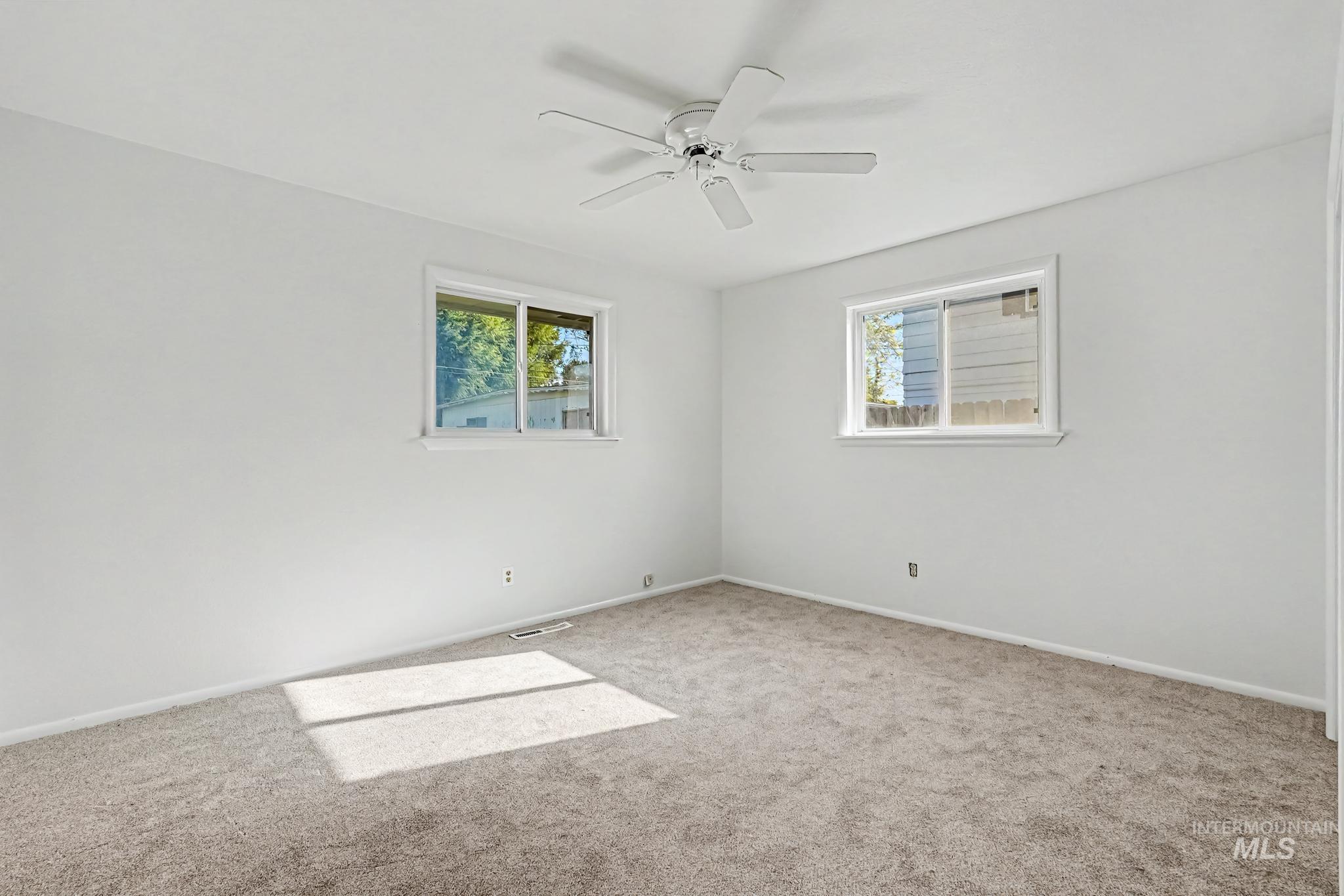 306 Palo Alto Drive, Caldwell, Idaho 83605, 3 Bedrooms, 1.5 Bathrooms, Residential For Sale, Price $344,900,MLS 98999805
