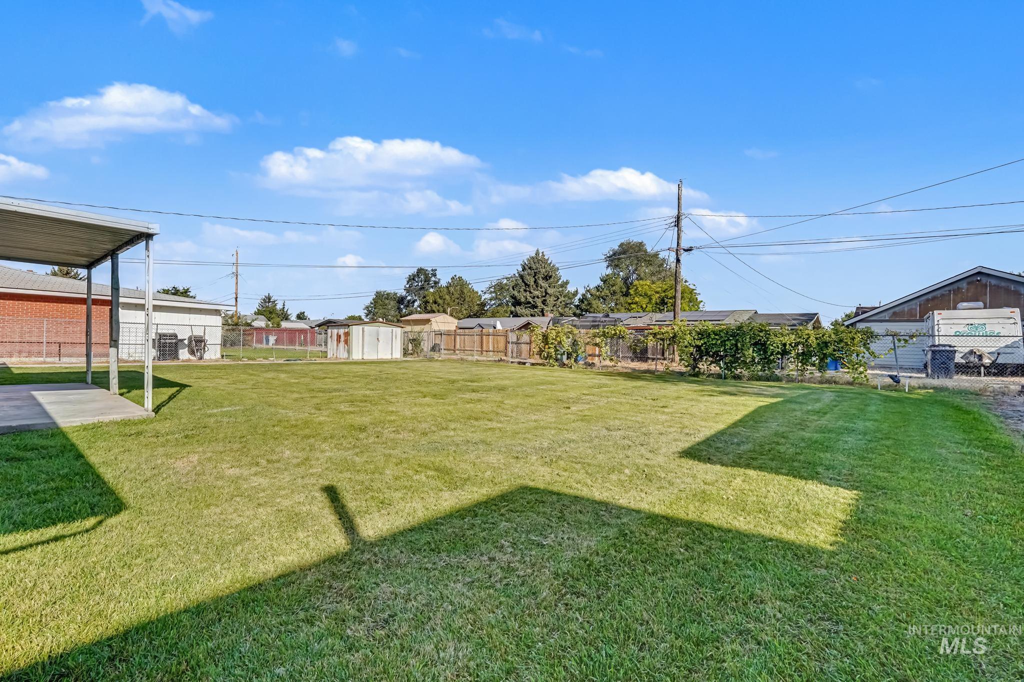 306 Palo Alto Drive, Caldwell, Idaho 83605, 3 Bedrooms, 1.5 Bathrooms, Residential For Sale, Price $344,900,MLS 98999805