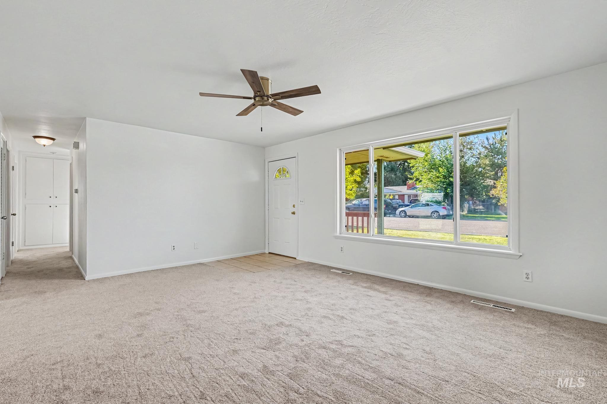 306 Palo Alto Drive, Caldwell, Idaho 83605, 3 Bedrooms, 1.5 Bathrooms, Residential For Sale, Price $344,900,MLS 98999805