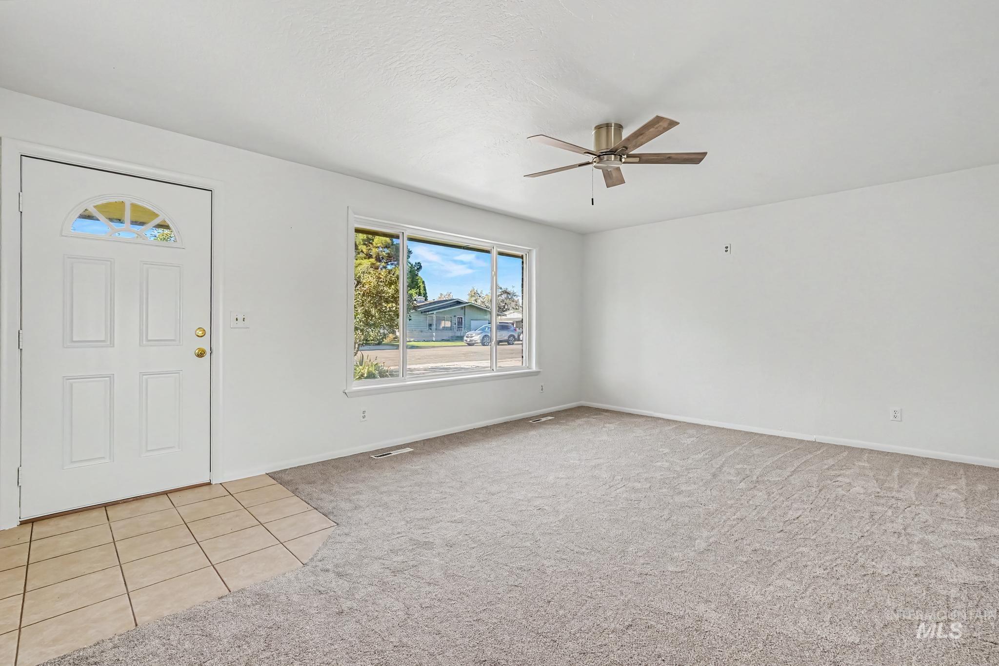 306 Palo Alto Drive, Caldwell, Idaho 83605, 3 Bedrooms, 1.5 Bathrooms, Residential For Sale, Price $344,900,MLS 98999805