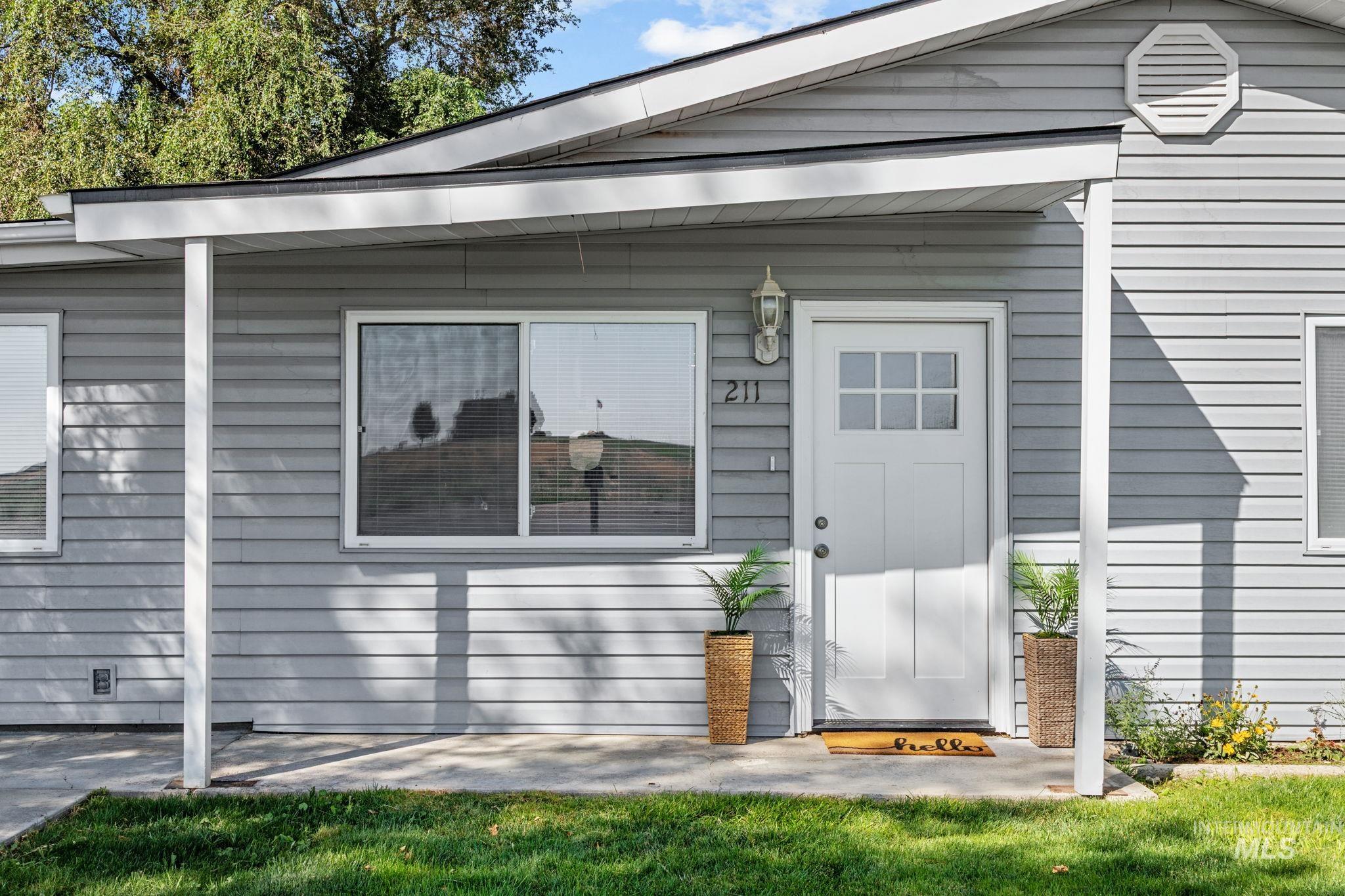211 Randolph, Melba, Idaho 83641, 3 Bedrooms, 2 Bathrooms, Residential For Sale, Price $399,000,MLS 98999807