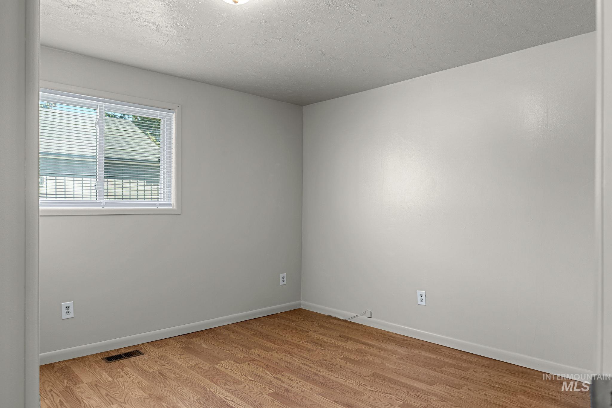 211 Randolph, Melba, Idaho 83641, 3 Bedrooms, 2 Bathrooms, Residential For Sale, Price $399,000,MLS 98999807