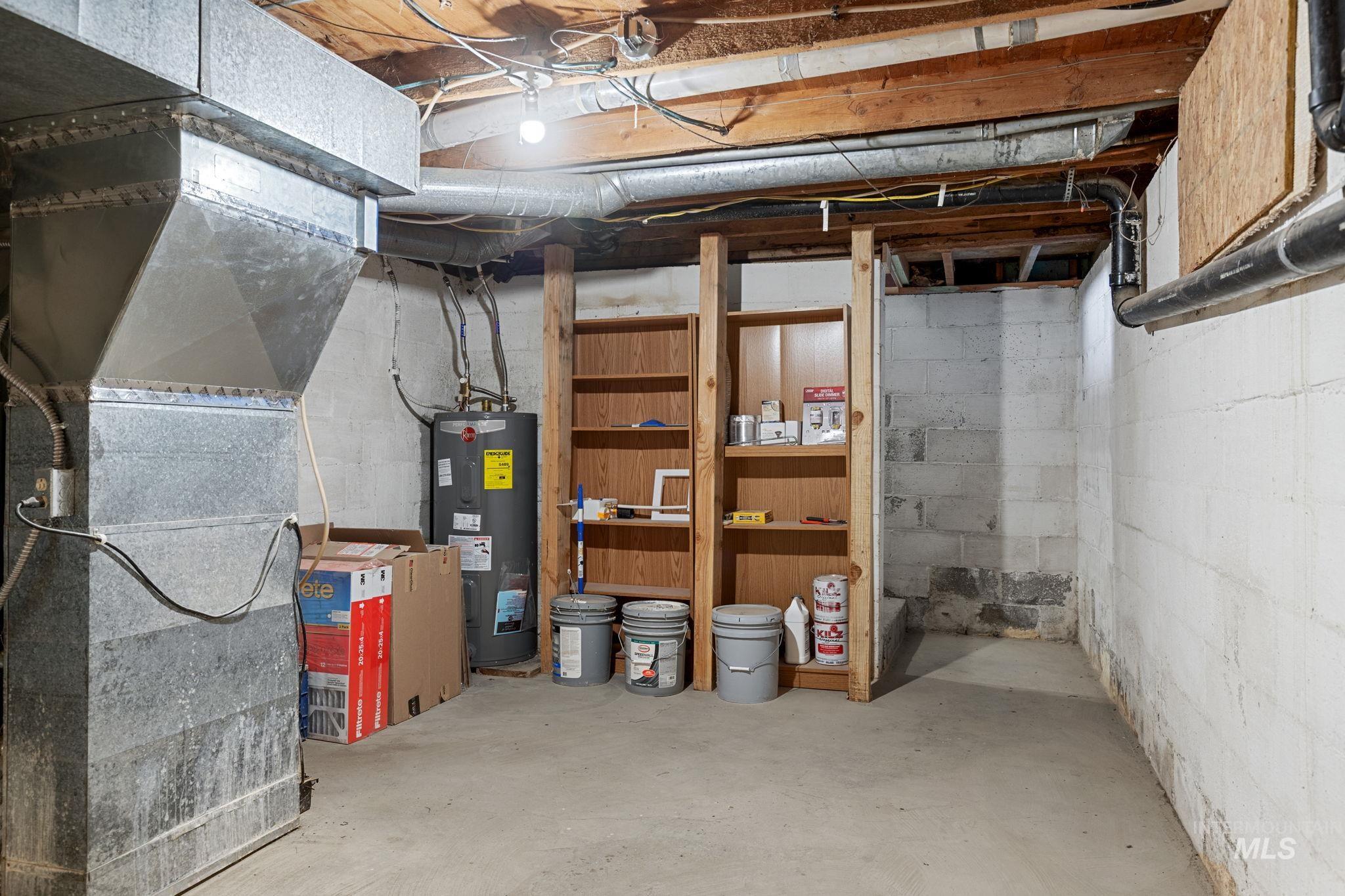 211 Randolph, Melba, Idaho 83641, 3 Bedrooms, 2 Bathrooms, Residential For Sale, Price $399,000,MLS 98999807