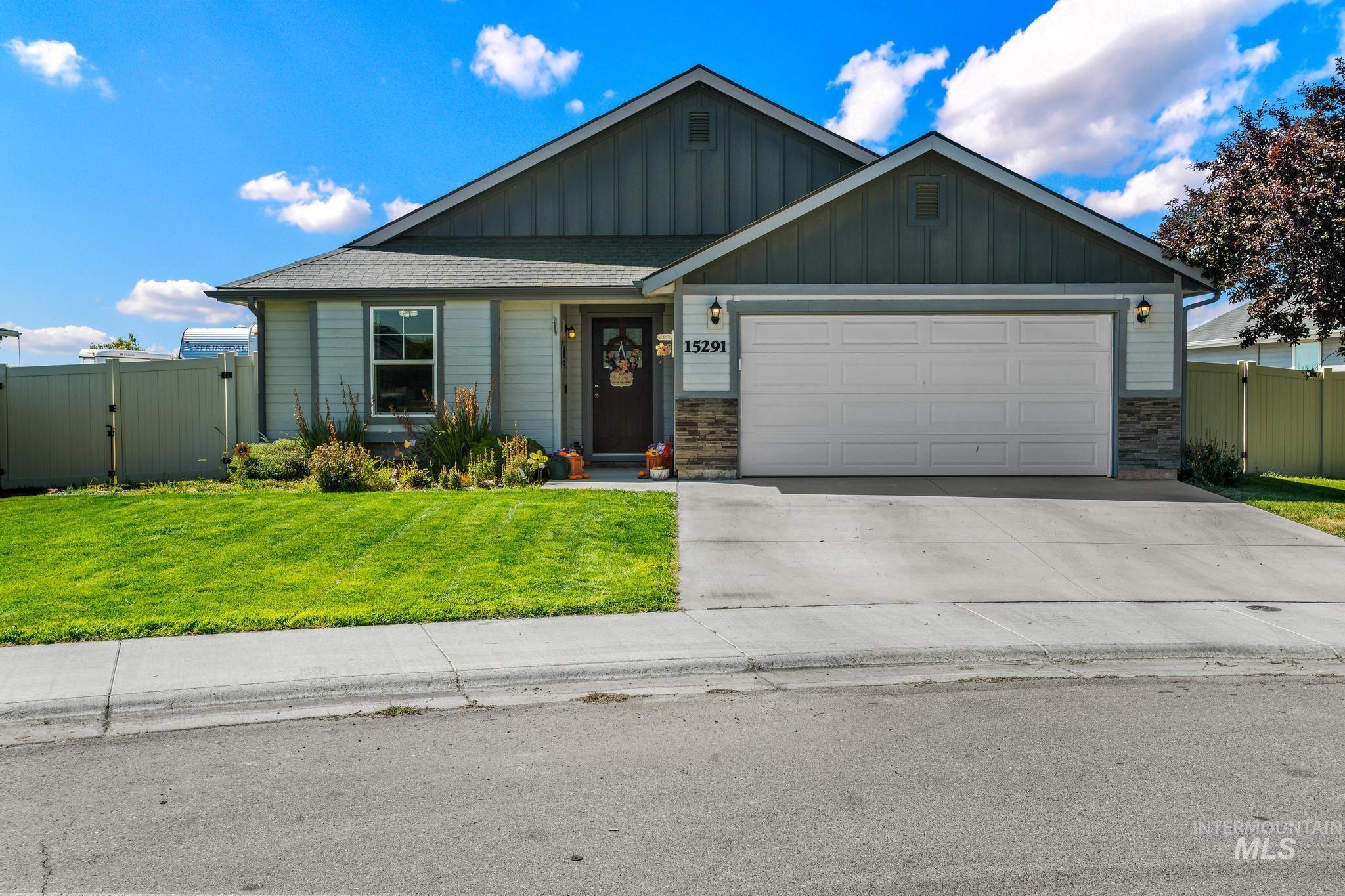 15291 N Shiko Way, Nampa, Idaho 83651, 3 Bedrooms, 2 Bathrooms, Residential For Sale, Price $400,000,MLS 98999808