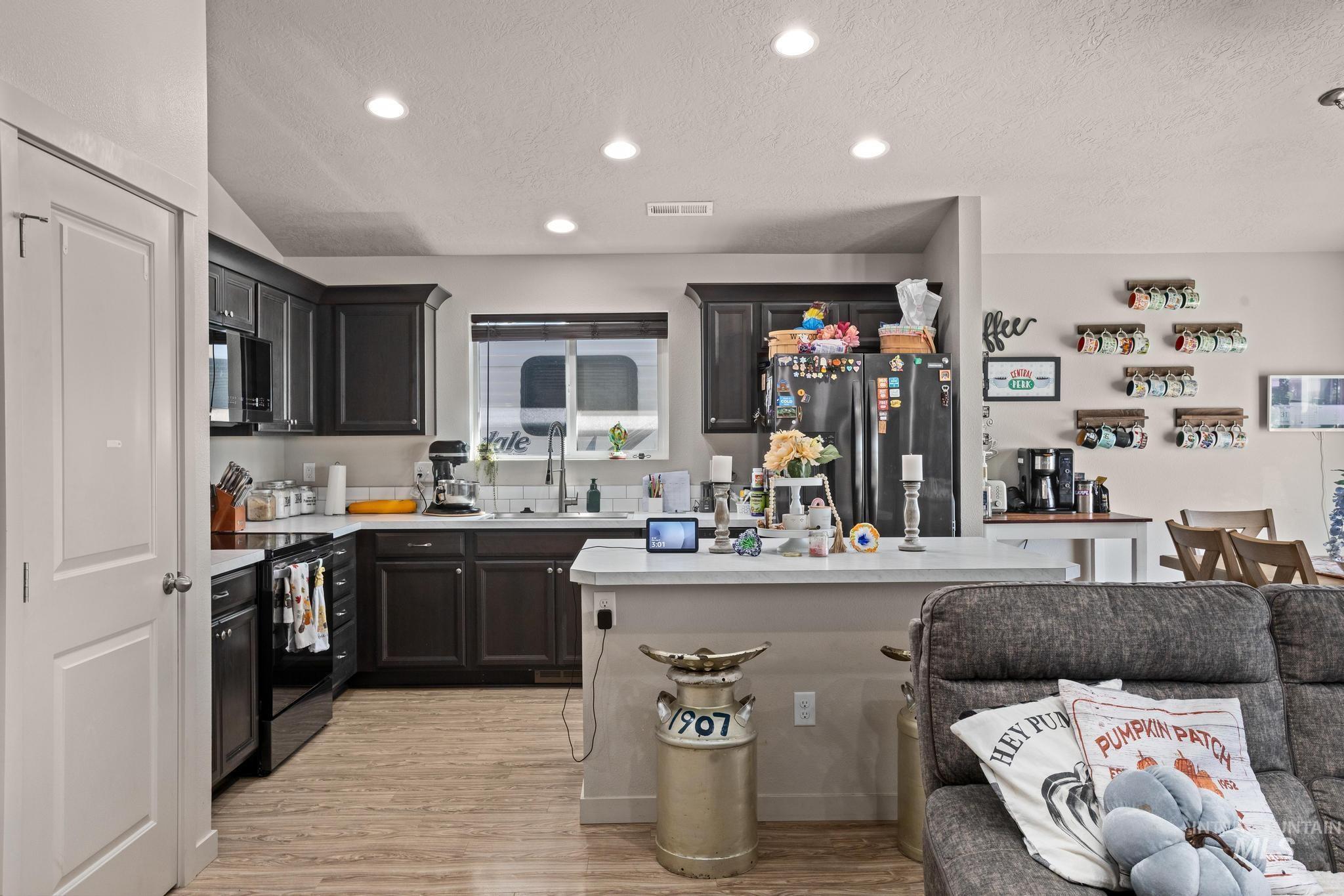 15291 N Shiko Way, Nampa, Idaho 83651, 3 Bedrooms, 2 Bathrooms, Residential For Sale, Price $400,000,MLS 98999808