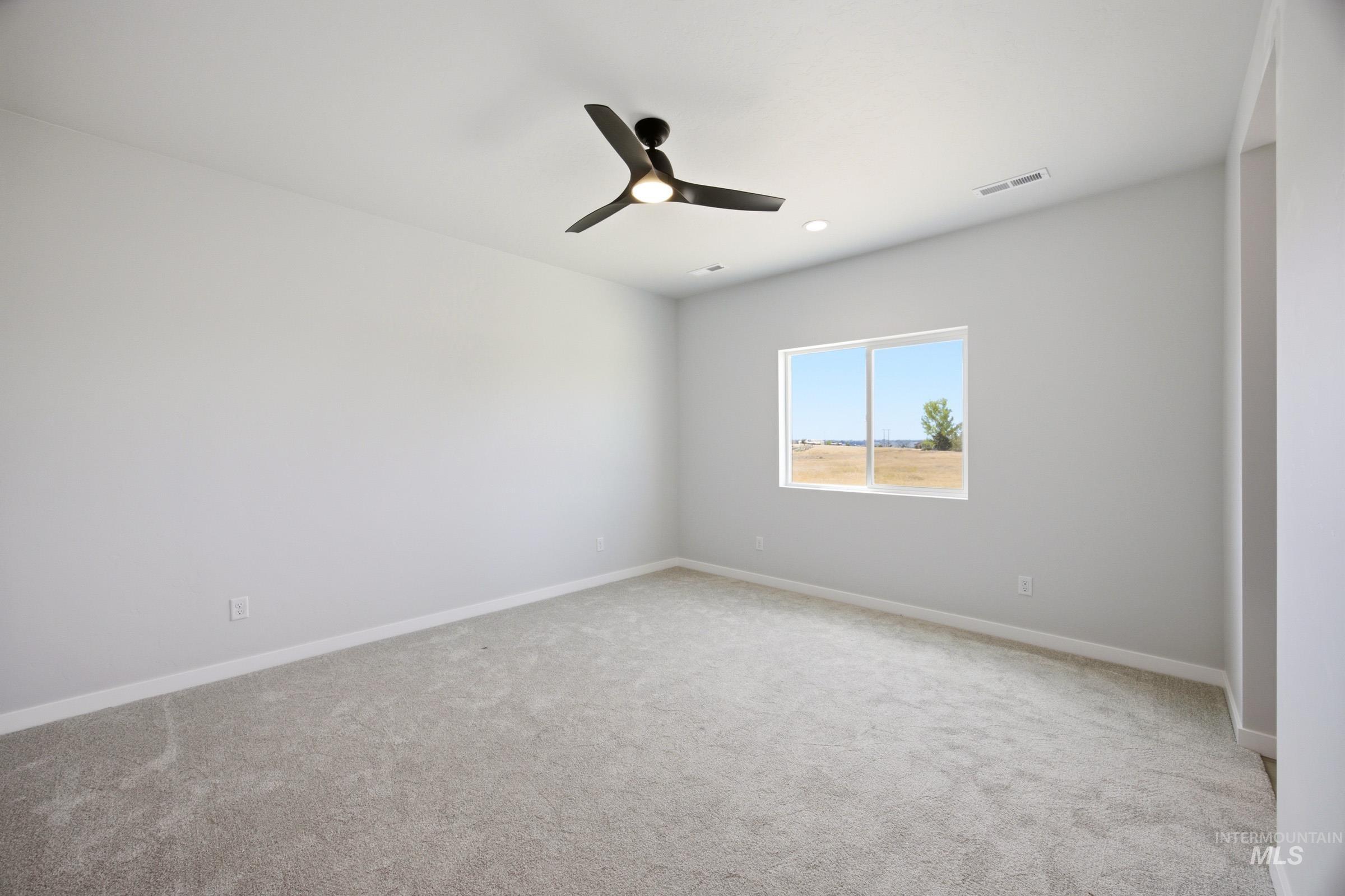 9080 W Violet St, Nampa, Idaho 83687, 3 Bedrooms, 2 Bathrooms, Residential For Sale, Price $404,990,MLS 98999810
