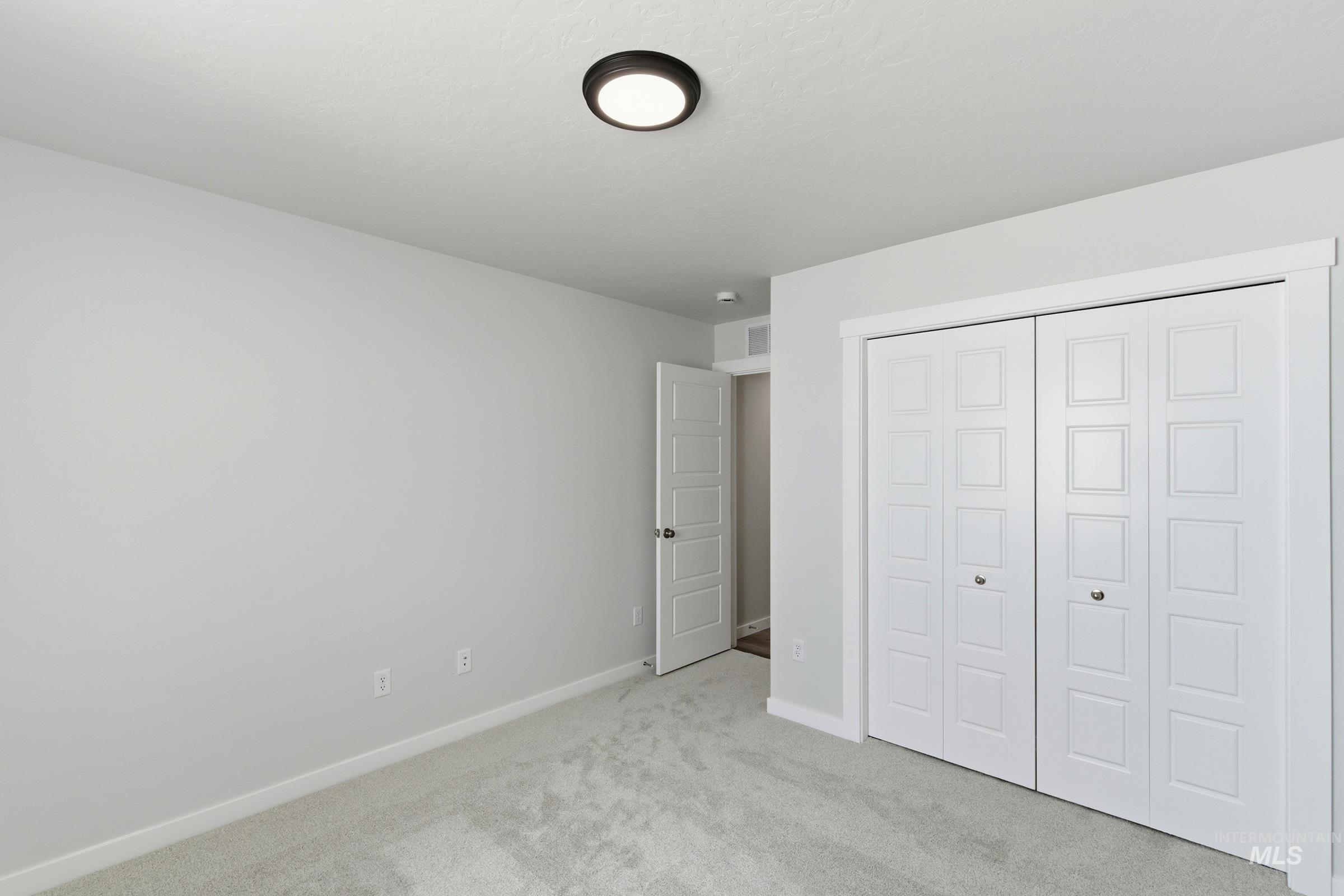 9072 W Violet St, Nampa, Idaho 83687, 4 Bedrooms, 2 Bathrooms, Residential For Sale, Price $439,990, 98999812
