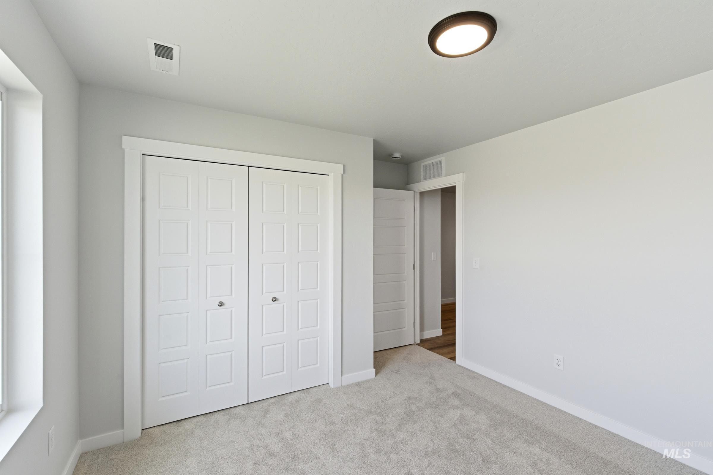 9072 W Violet St, Nampa, Idaho 83687, 4 Bedrooms, 2 Bathrooms, Residential For Sale, Price $439,990, 98999812