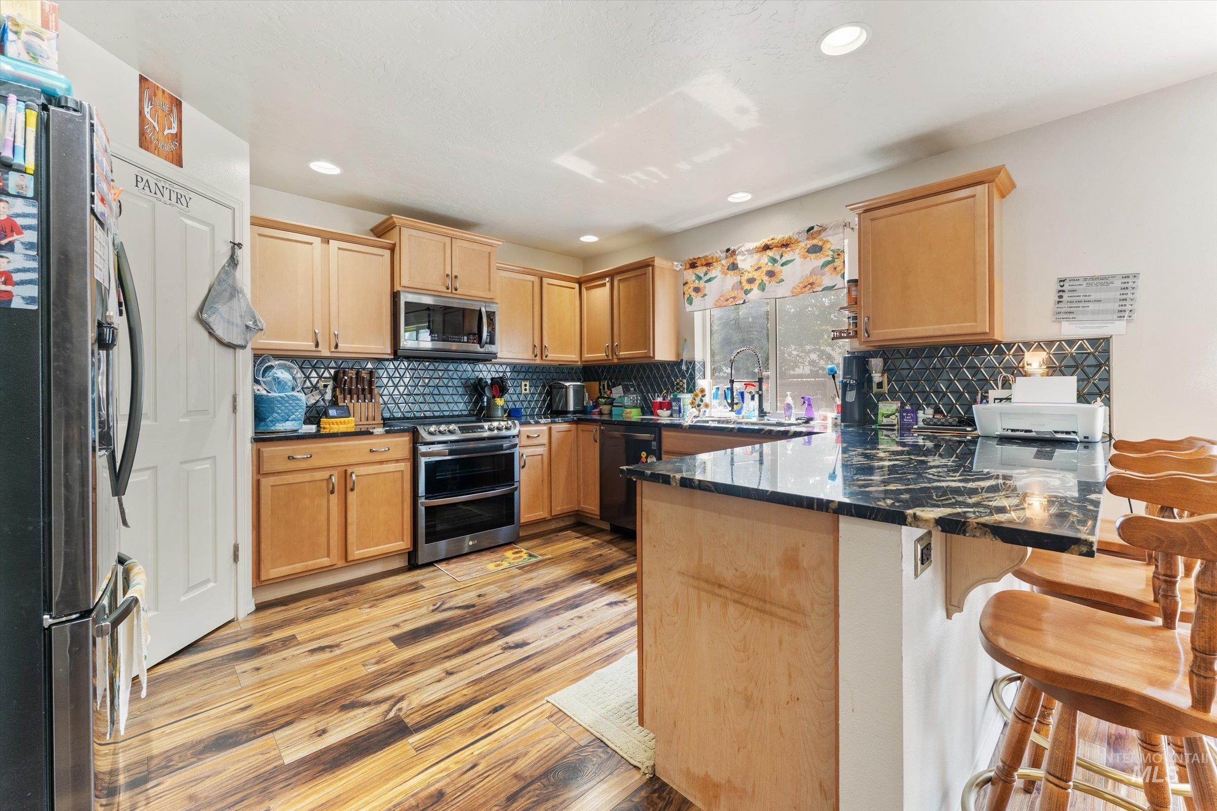 1577 Gold Street, Middleton, Idaho 83644, 5 Bedrooms, 2.5 Bathrooms, Residential For Sale, Price $500,000, 98999813