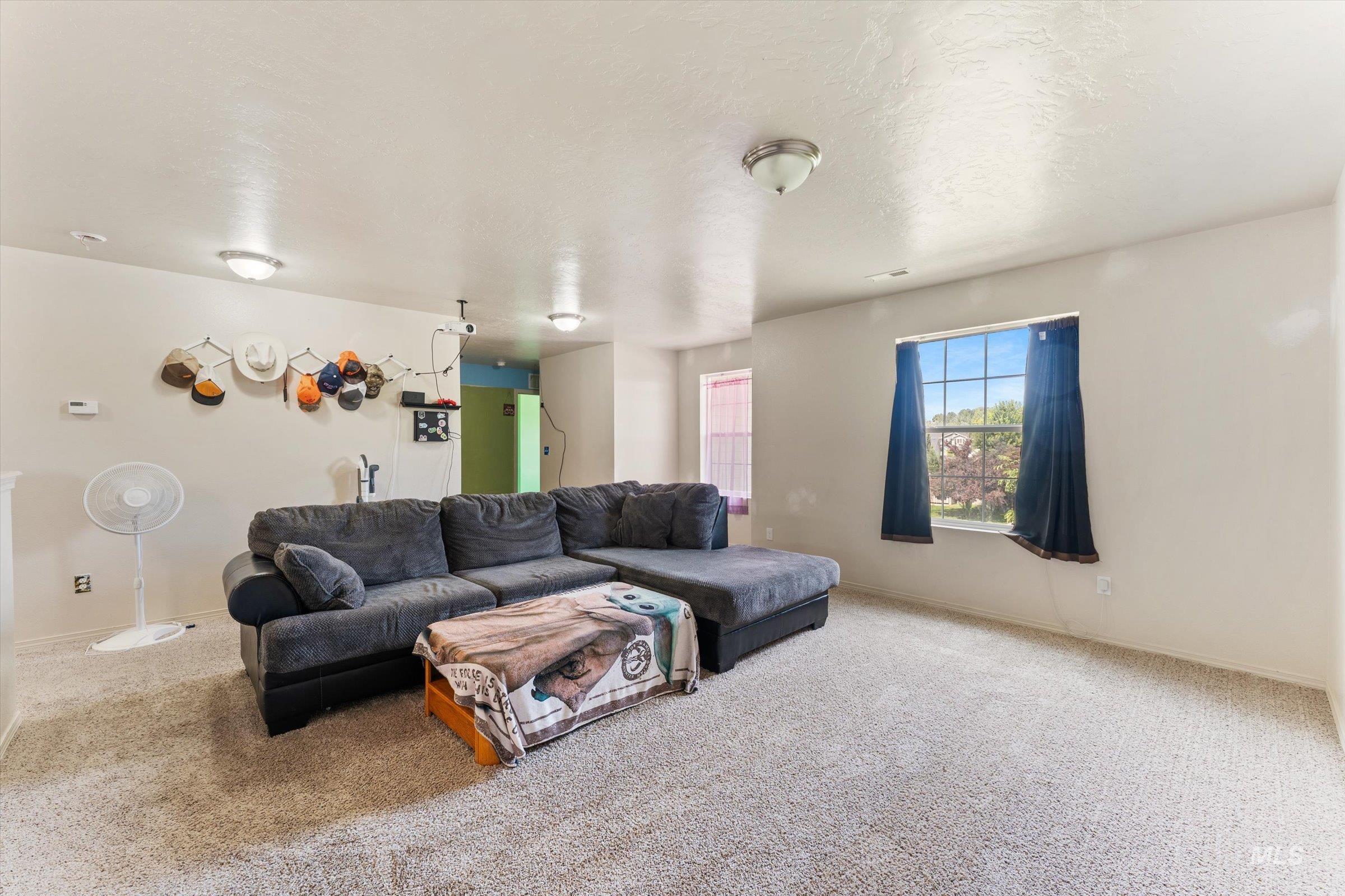 1577 Gold Street, Middleton, Idaho 83644, 5 Bedrooms, 2.5 Bathrooms, Residential For Sale, Price $500,000, 98999813