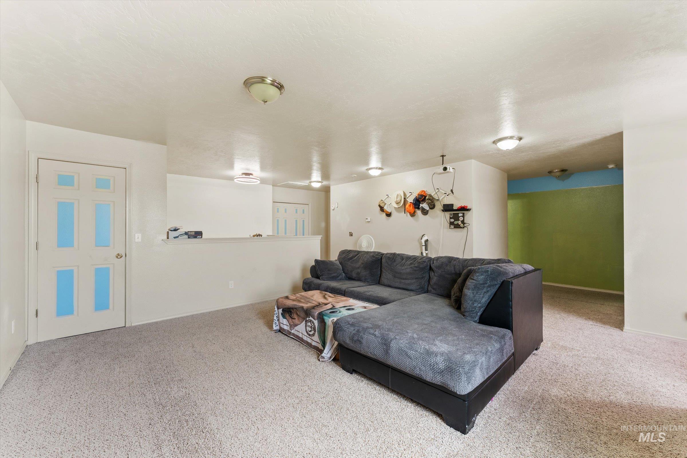 1577 Gold Street, Middleton, Idaho 83644, 5 Bedrooms, 2.5 Bathrooms, Residential For Sale, Price $500,000, 98999813