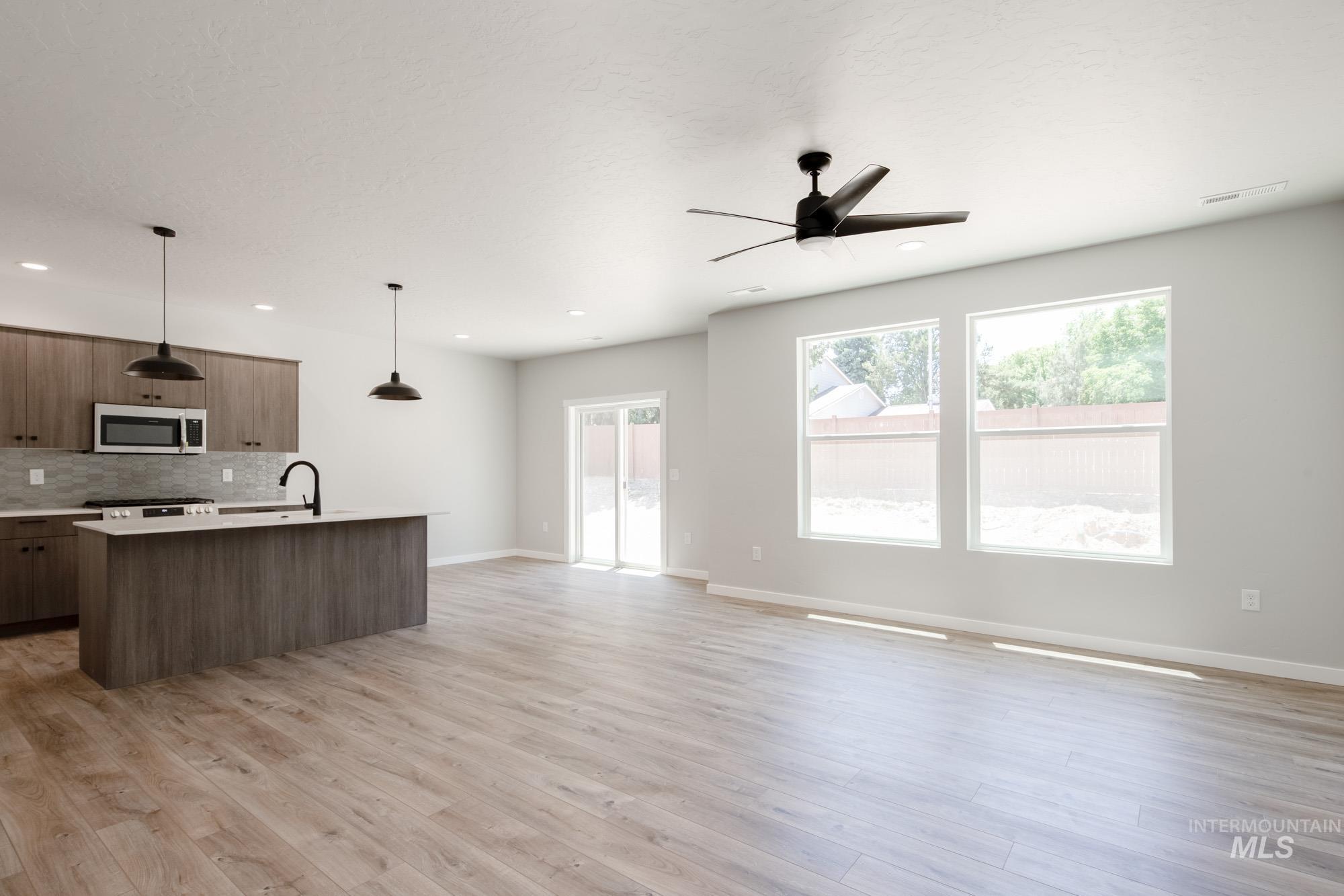 5337 E Hunt Divide St, Nampa, Idaho 83687, 4 Bedrooms, 2 Bathrooms, Residential For Sale, Price $459,990, 98999814