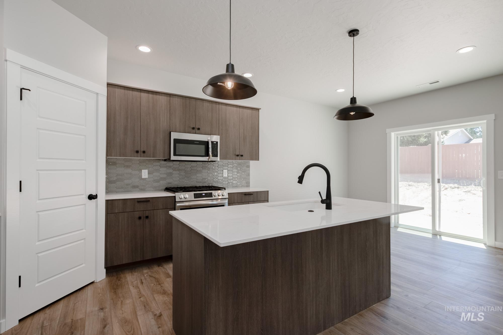 5337 E Hunt Divide St, Nampa, Idaho 83687, 4 Bedrooms, 2 Bathrooms, Residential For Sale, Price $459,990, 98999814
