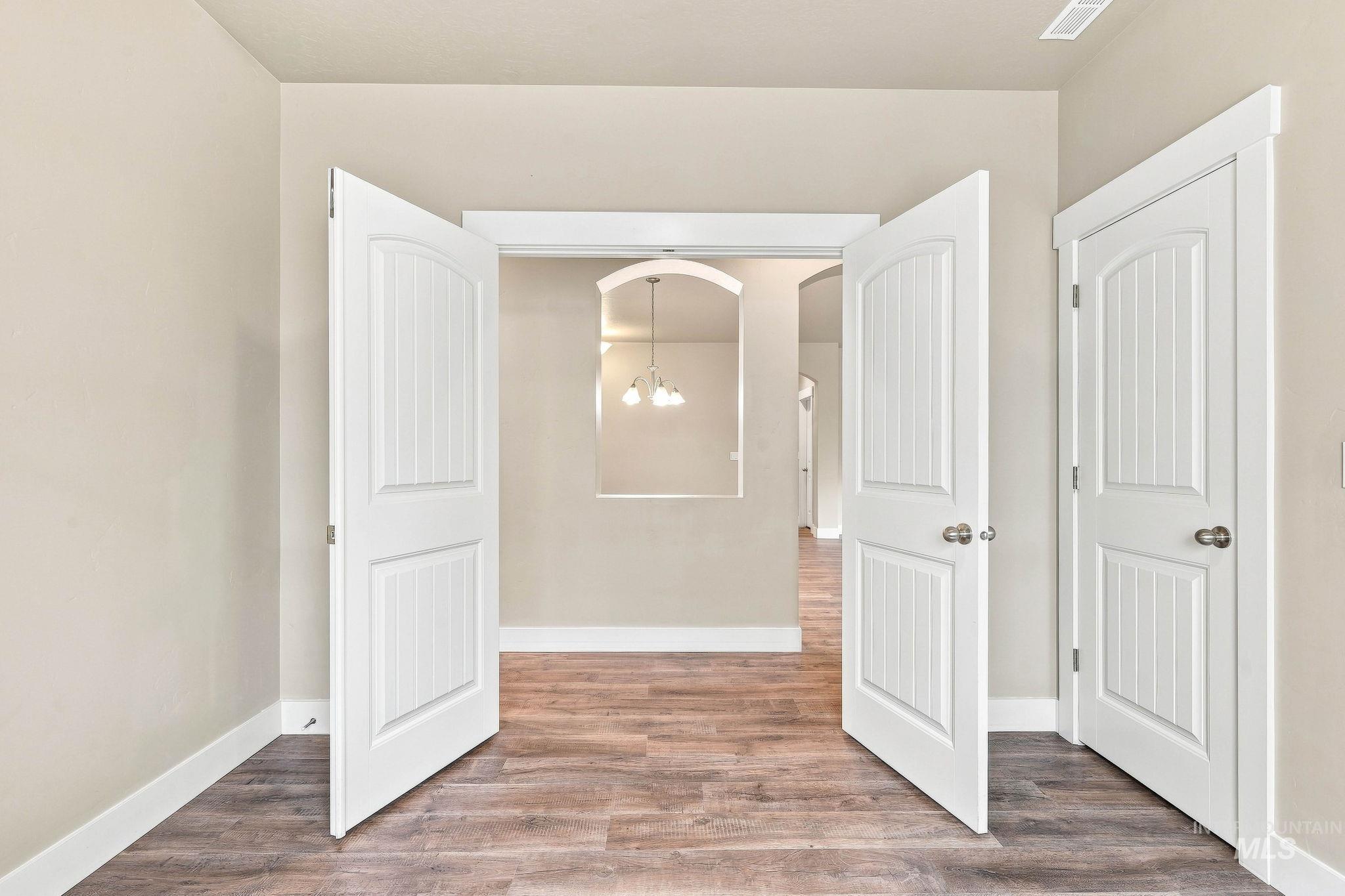 2739 W Tenuta St, Meridian, Idaho 83646, 3 Bedrooms, 2 Bathrooms, Residential For Sale, Price $639,900, 98999818