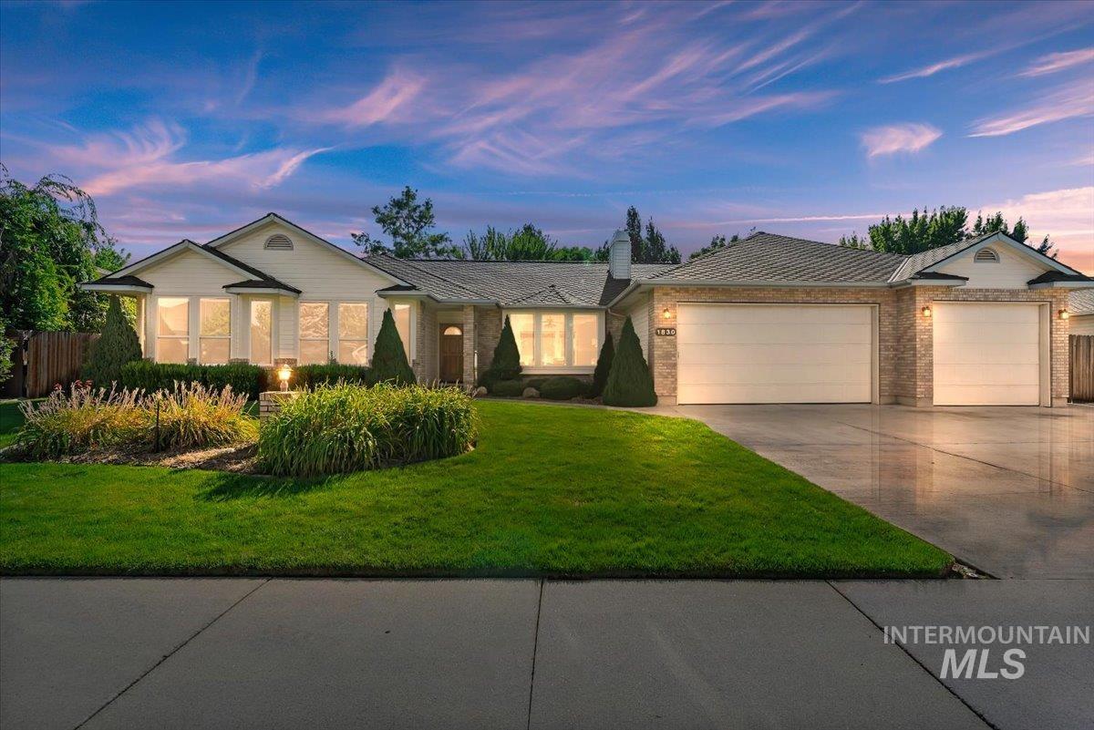 1830 SE 3rd Way, Meridian, Idaho 83642, 3 Bedrooms, 3 Bathrooms, Residential For Sale, Price $619,900, 98999820
