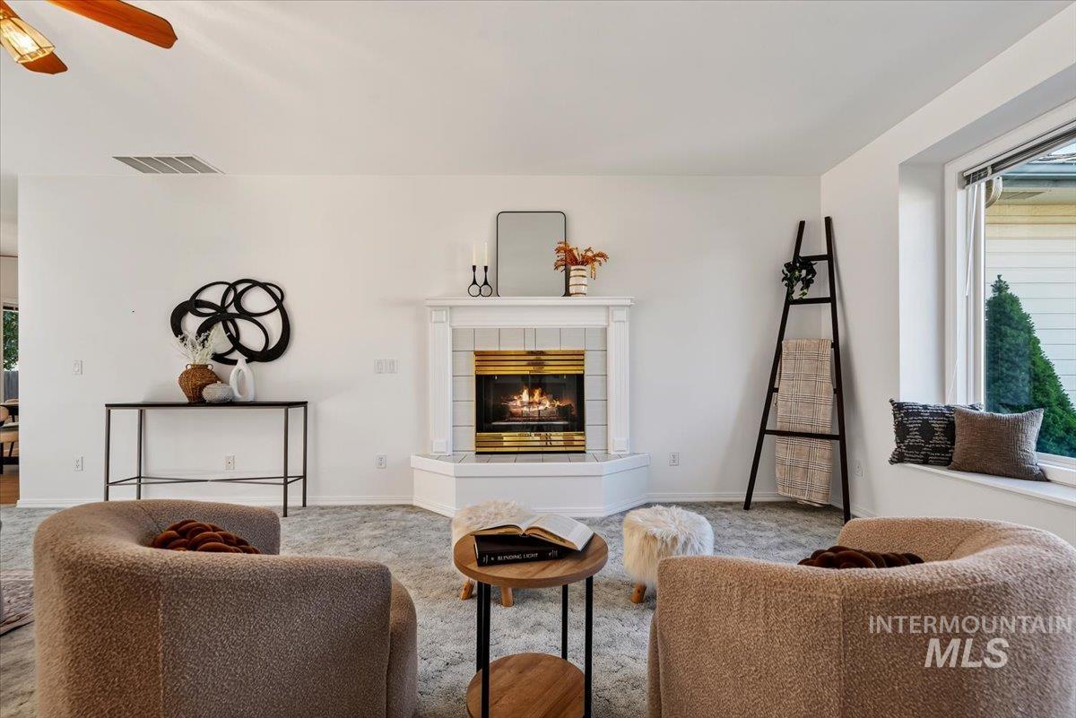 1830 SE 3rd Way, Meridian, Idaho 83642, 3 Bedrooms, 3 Bathrooms, Residential For Sale, Price $619,900, 98999820