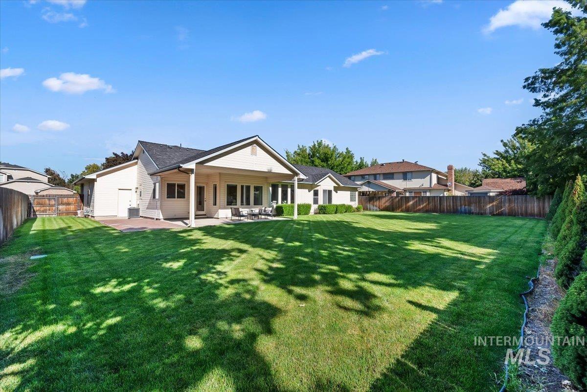 1830 SE 3rd Way, Meridian, Idaho 83642, 3 Bedrooms, 3 Bathrooms, Residential For Sale, Price $619,900, 98999820