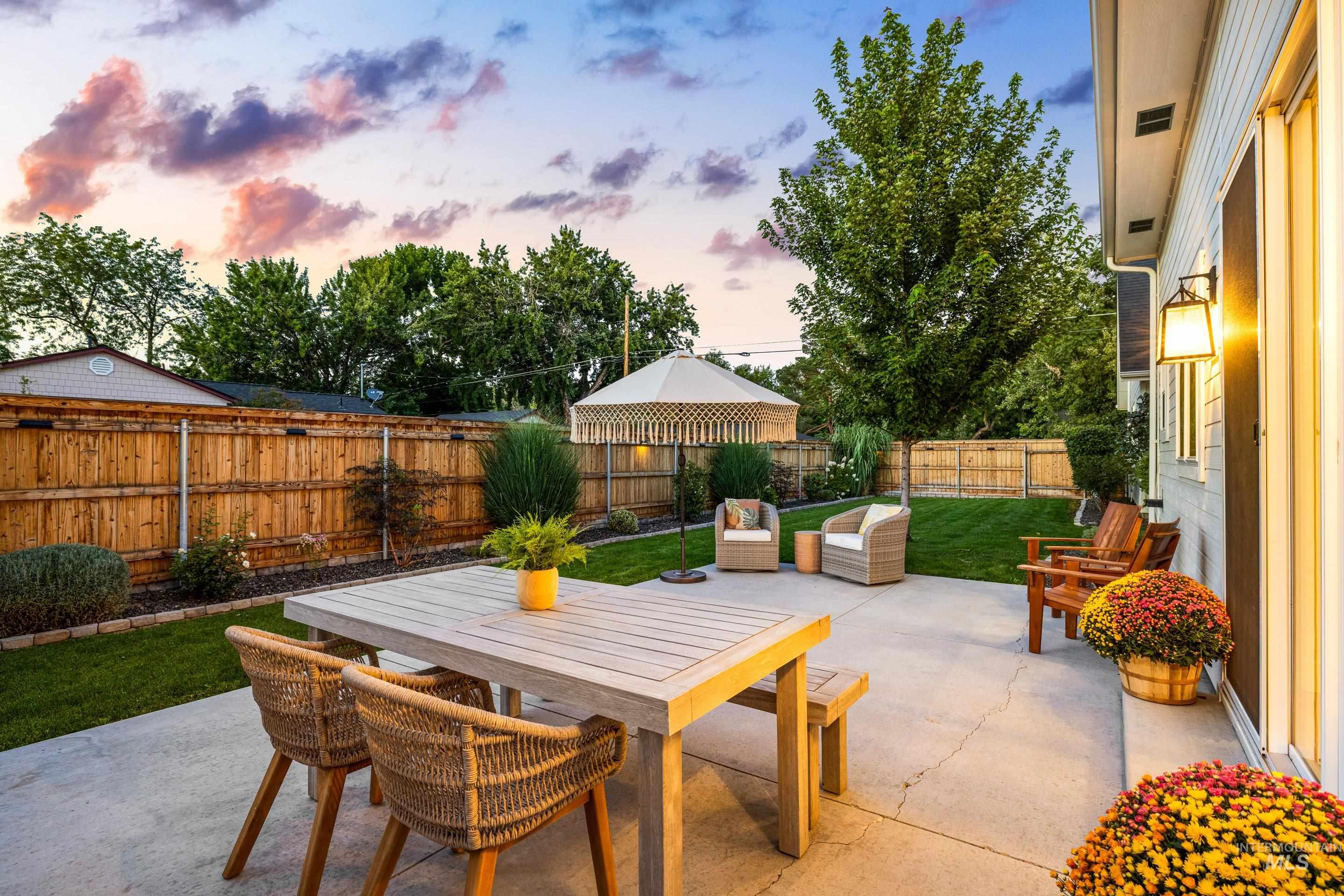 1998 S Atlantic St, Boise, Idaho 83705, 3 Bedrooms, 2.5 Bathrooms, Residential For Sale, Price $725,000, 98999821
