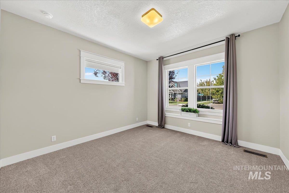 3901 E Woodville Dr., Meridian, Idaho 83642, 4 Bedrooms, 3 Bathrooms, Residential For Sale, Price $849,900, 98999822