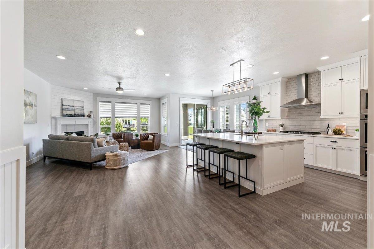 3901 E Woodville Dr., Meridian, Idaho 83642, 4 Bedrooms, 3 Bathrooms, Residential For Sale, Price $849,900, 98999822