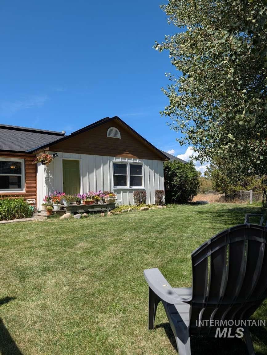 933 Baldwin Ln, Fairfield, Idaho 83327, 3 Bedrooms, 2 Bathrooms, Residential For Sale, Price $375,000, 98999826