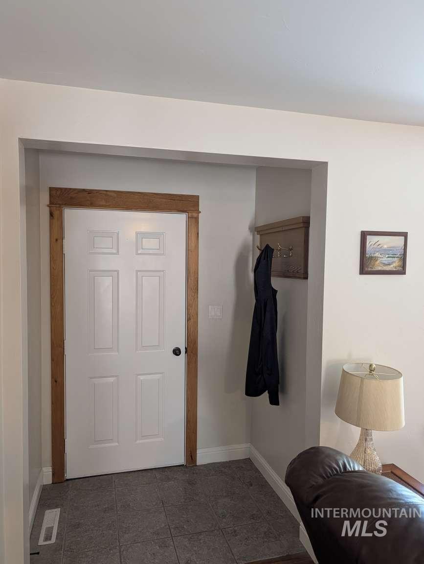 933 Baldwin Ln, Fairfield, Idaho 83327, 3 Bedrooms, 2 Bathrooms, Residential For Sale, Price $375,000, 98999826