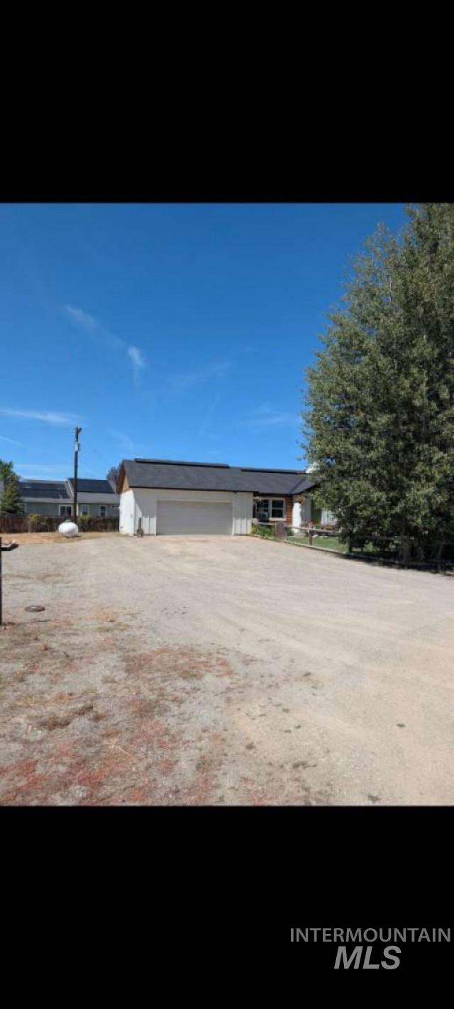 933 Baldwin Ln, Fairfield, Idaho 83327, 3 Bedrooms, 2 Bathrooms, Residential For Sale, Price $375,000, 98999826