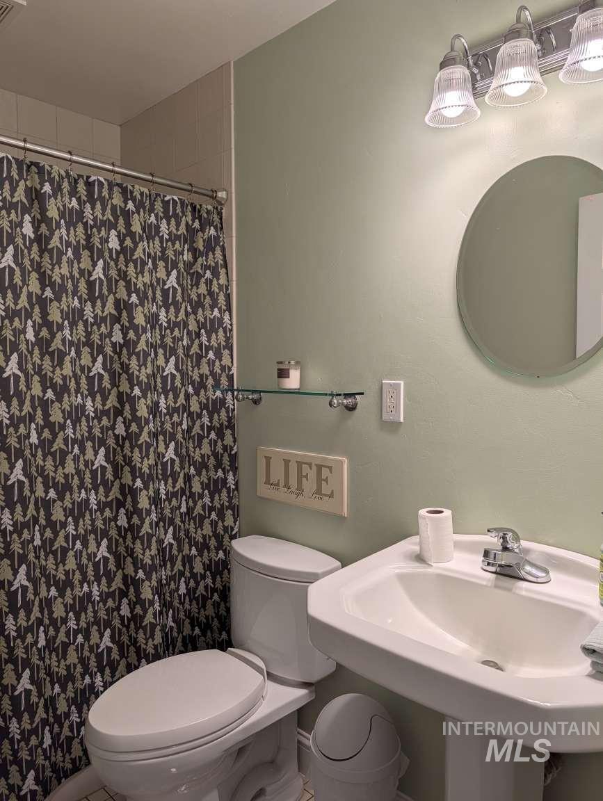 933 Baldwin Ln, Fairfield, Idaho 83327, 3 Bedrooms, 2 Bathrooms, Residential For Sale, Price $375,000, 98999826